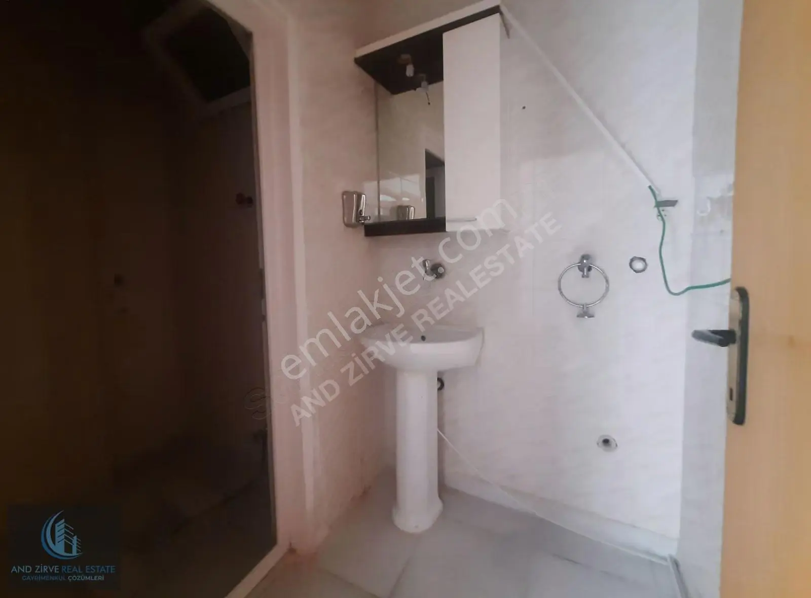 Mezitli Yeni Mah'de Site İçi Bağımsız Mutfak 3+1 Kiralık Daire - Görsel 3