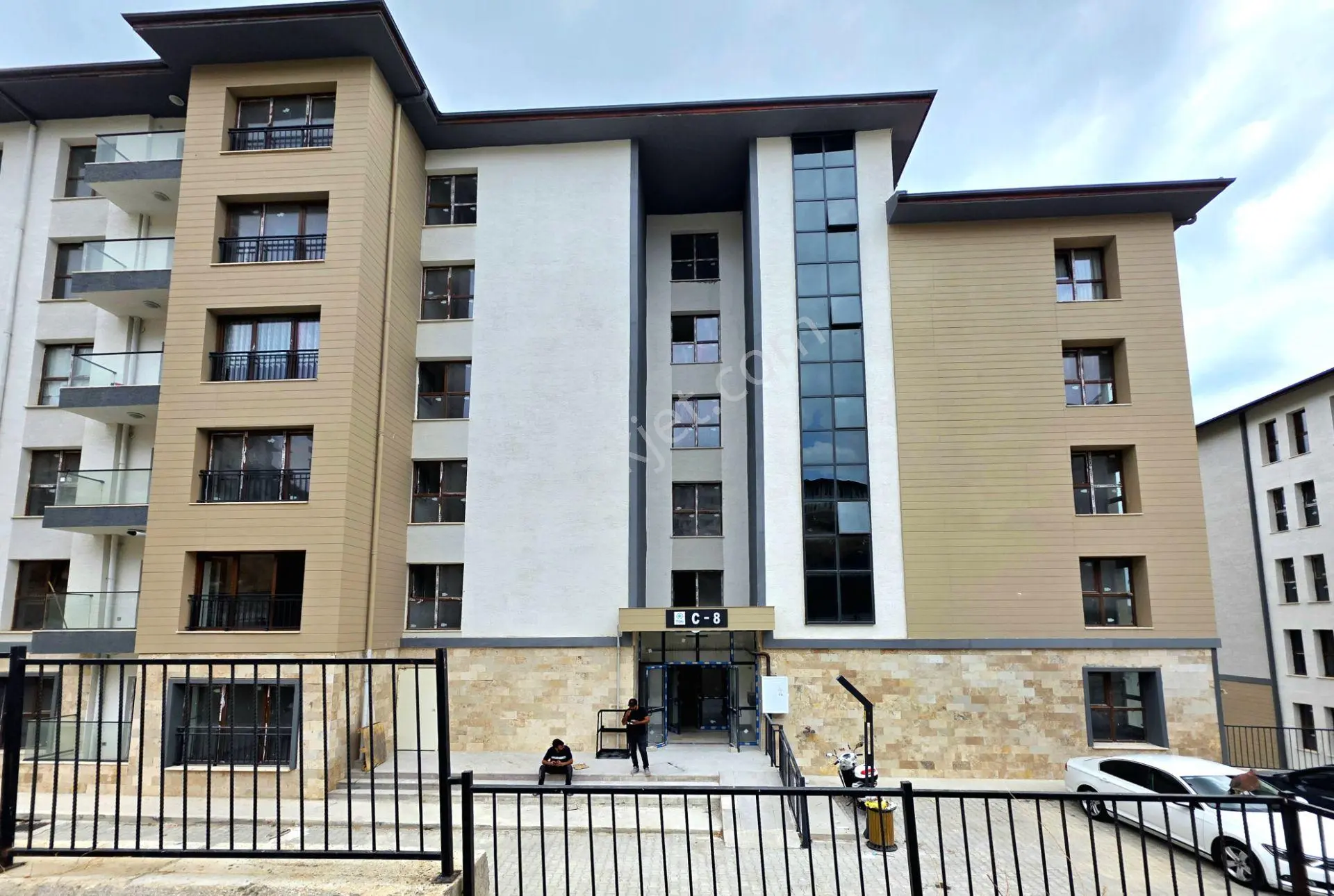 C21 Cius; Toki De Fuul Yapılı Sıfır Arakat Asansörlü 2+1 Kiralık