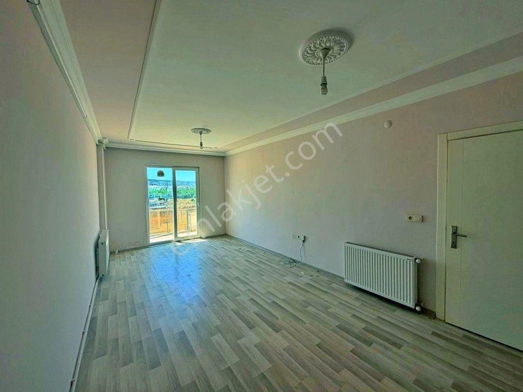 Uytundan Burhaniye Bahçelievler'de Asansörlü Arakat Kiralık 1+1 - Görsel 15
