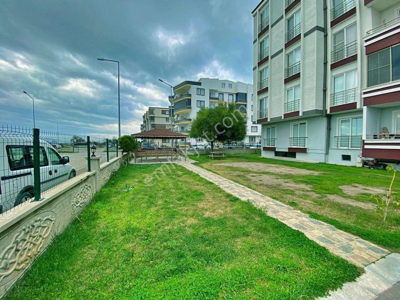 Uytundan Burhaniye Bahçelievler'de Asansörlü Arakat Kiralık 1+1 - Görsel 28