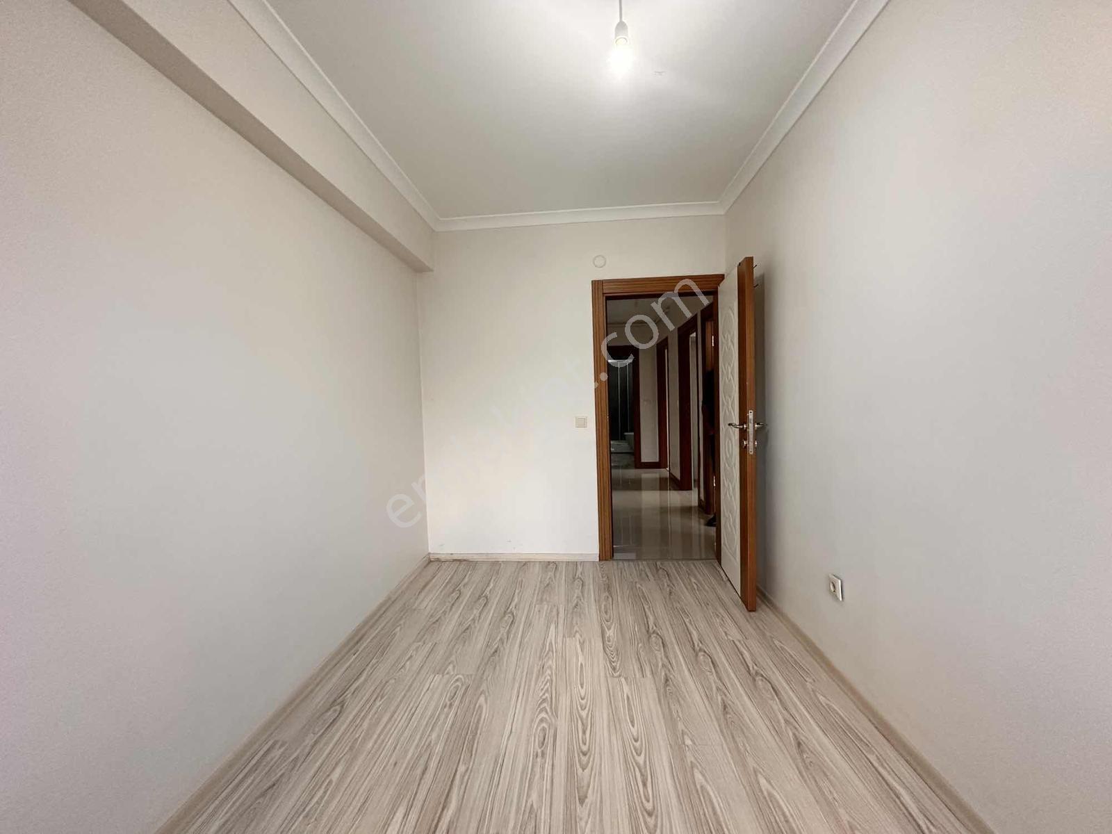 Esenevler Mah.kiralık 4.kat 2+1 Daire 45.000 Tl - Görsel 13