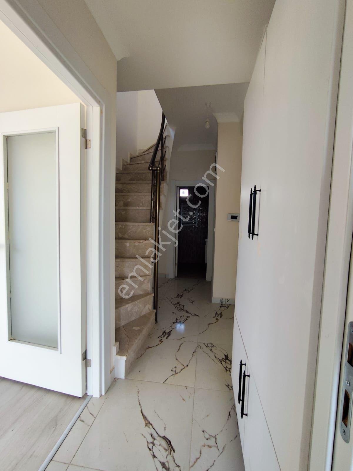 Mertcan Dan Mithatpaşa Cad Üzerinde 4+1 Teraslı Lüks Dubleks Daire - Görsel 29