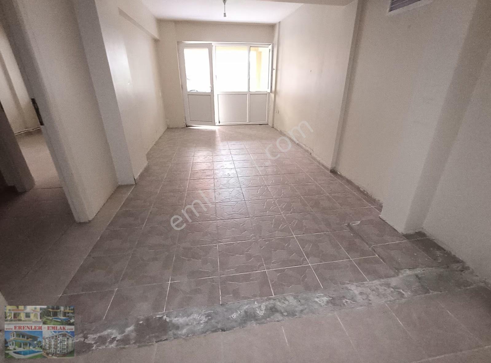 Esenyurt Merkezde Kiralık 1+1 Bahçe Katı Daire (75m²) - Görsel 6