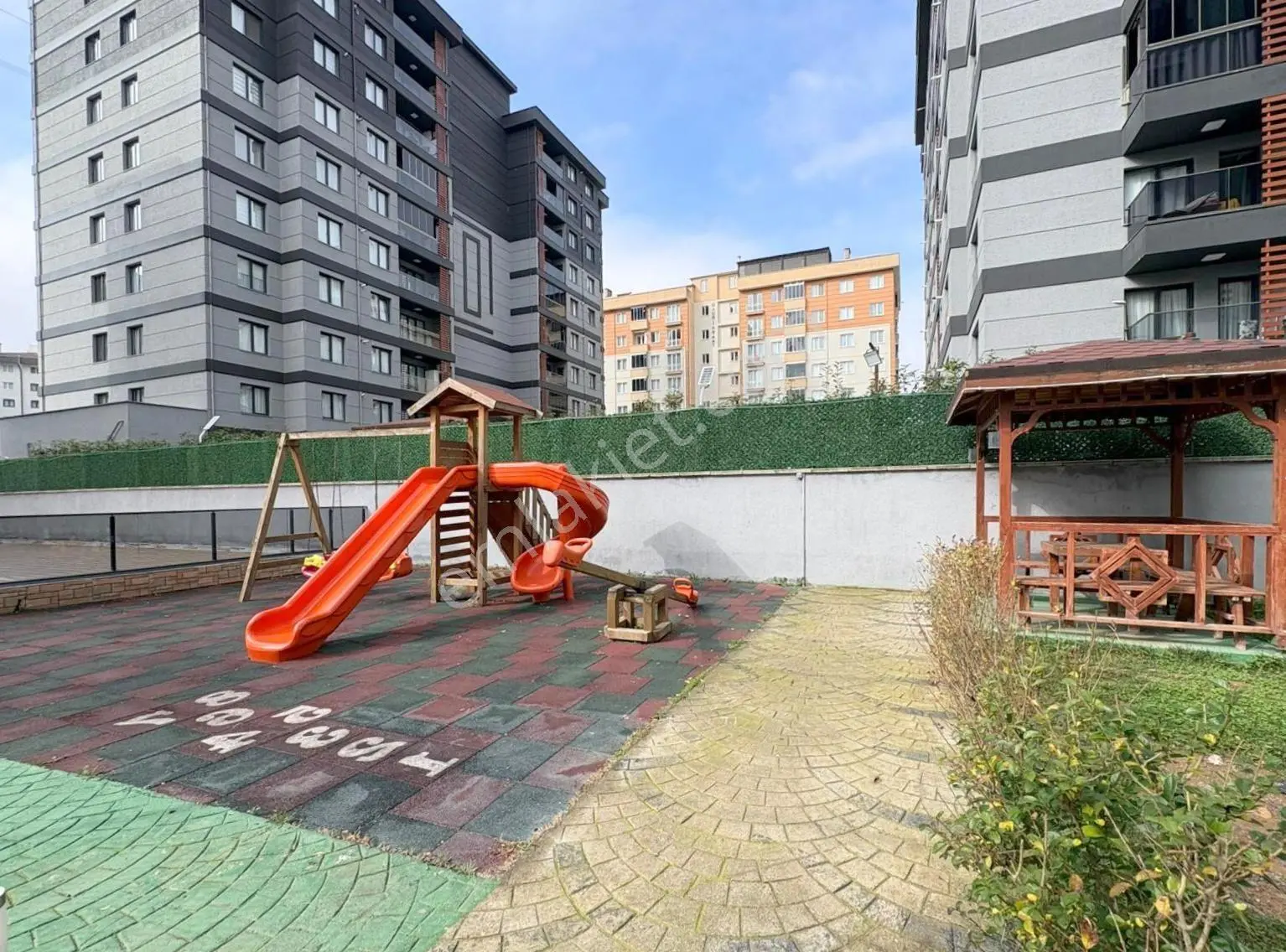 Mertcan'dan Havuzlu Güvenlikli Lüks Sitede Ara Kat 2+1 Daire - Görsel 21