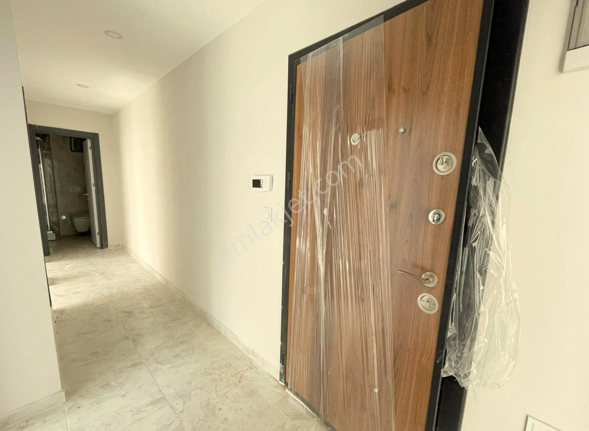 Mertcan'dan Havuzlu Güvenlikli Lüks Sitede Ara Kat 2+1 Daire - Görsel 12