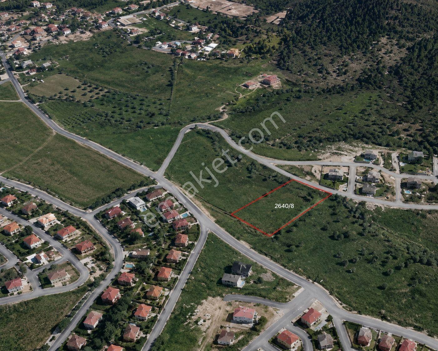 Güzelbahçe Çamlı Köyünde 330 M2 Satılık İmarlı Arsa