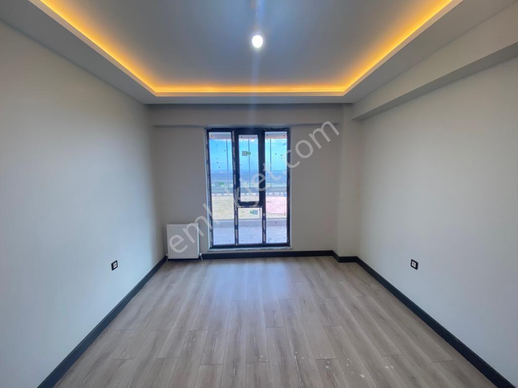 Mer-pa İnş. **** Çerkezköy Tepe'de/site İçerisinde/ İskanlı Sıfır 3+1 - Görsel 7
