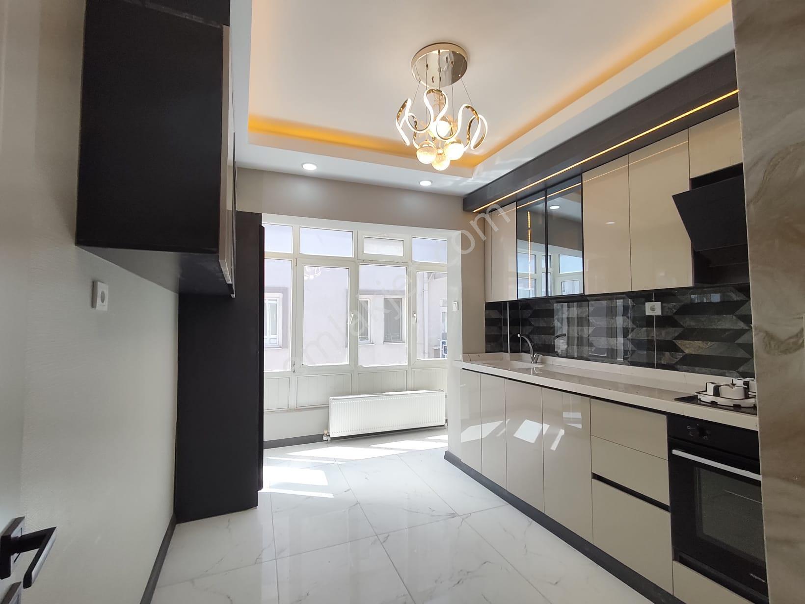 Yılmaz Gayrimenkulden Ara Kat Ultra Lüks Full Yapılı Satılık Daire - Görsel 21