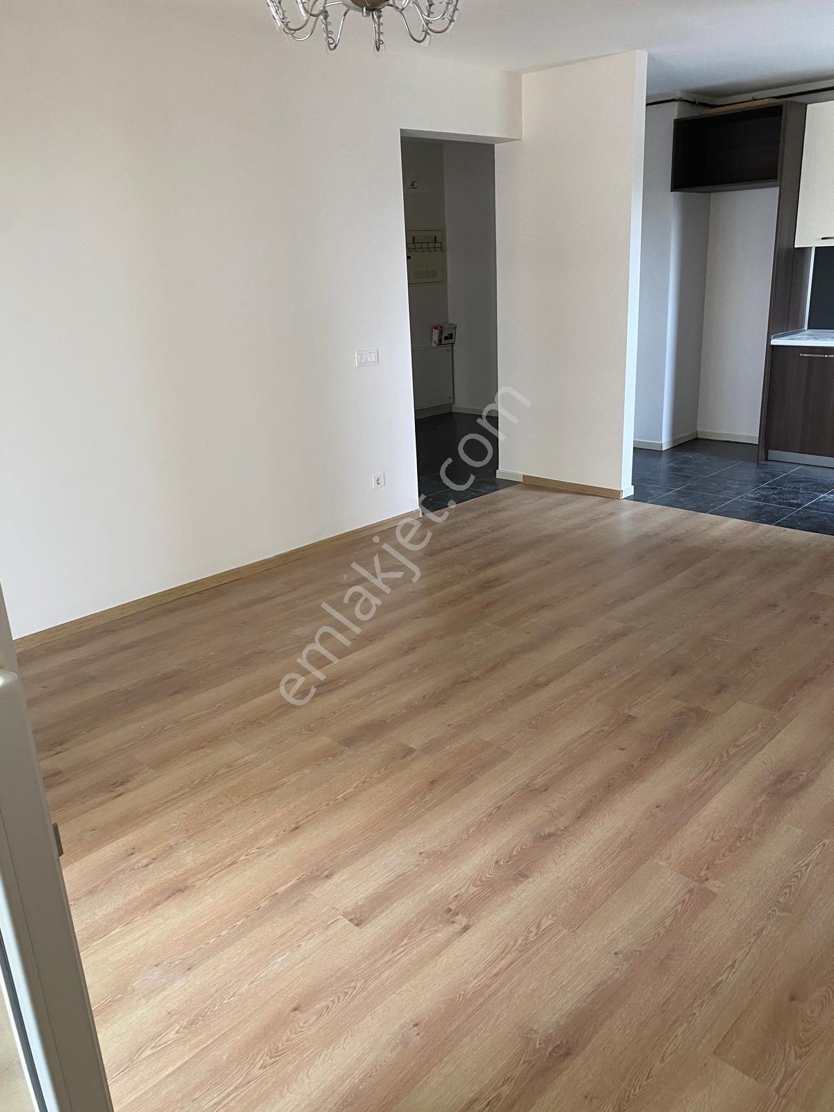 Soyak Konforia Projesinde Kiralık Ara Kat Temiz 3+1 Daire - Görsel 28