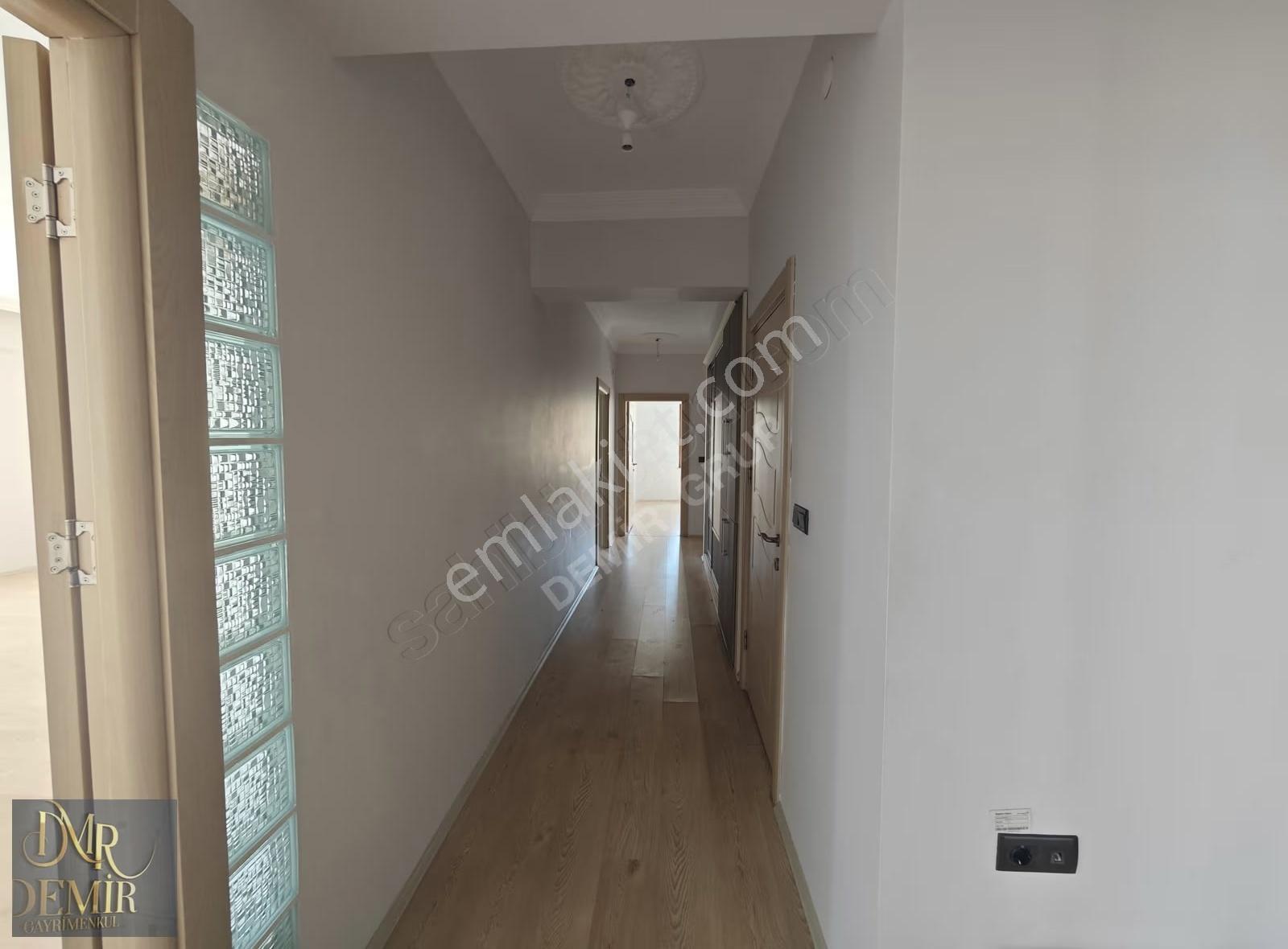 Yakamoz Evleri 1'de Satılık 4+1, Net 220 M² Geniş Daire - Görsel 27