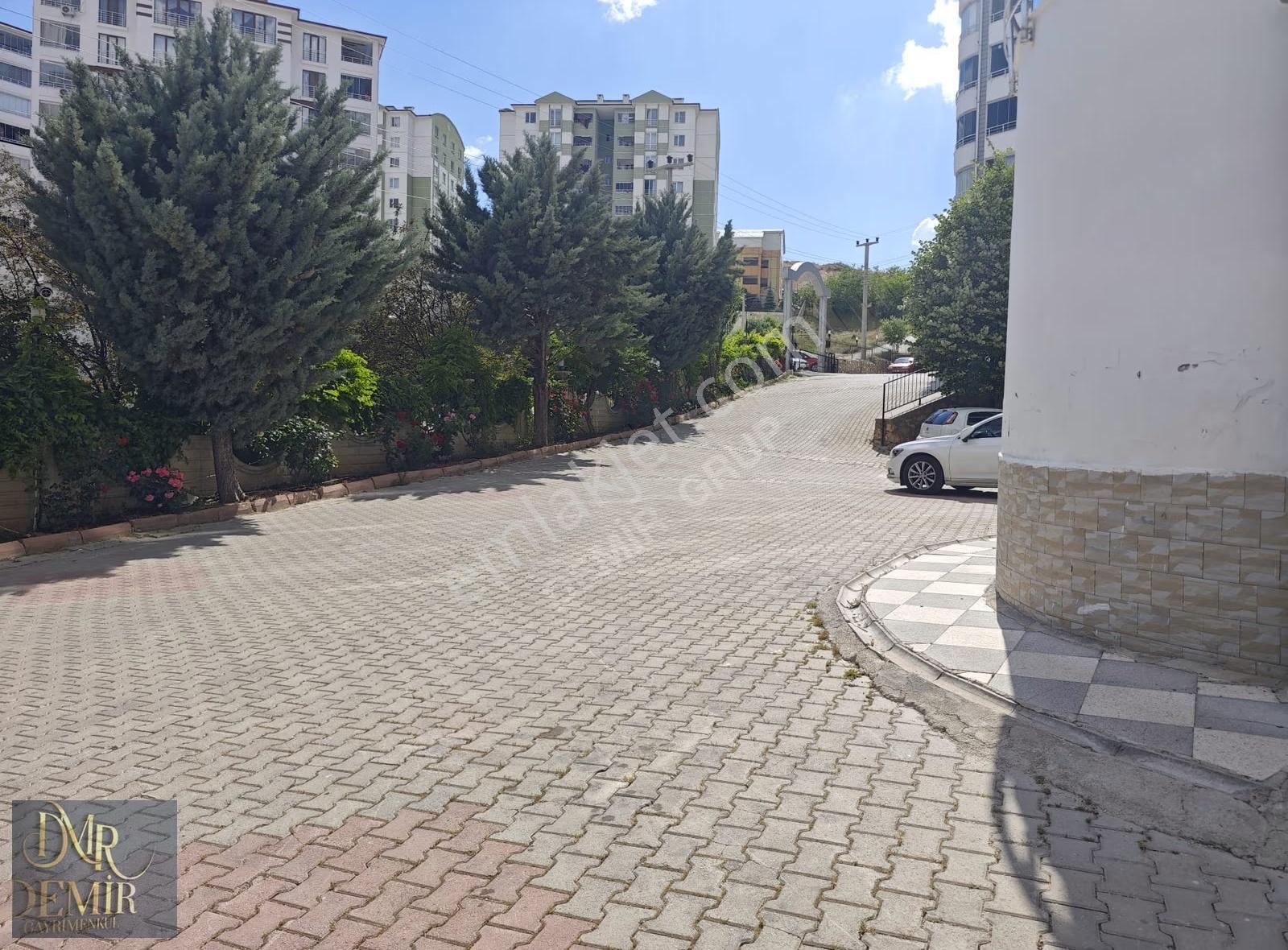 Yakamoz Evleri 1'de Satılık 4+1, Net 220 M² Geniş Daire - Görsel 20