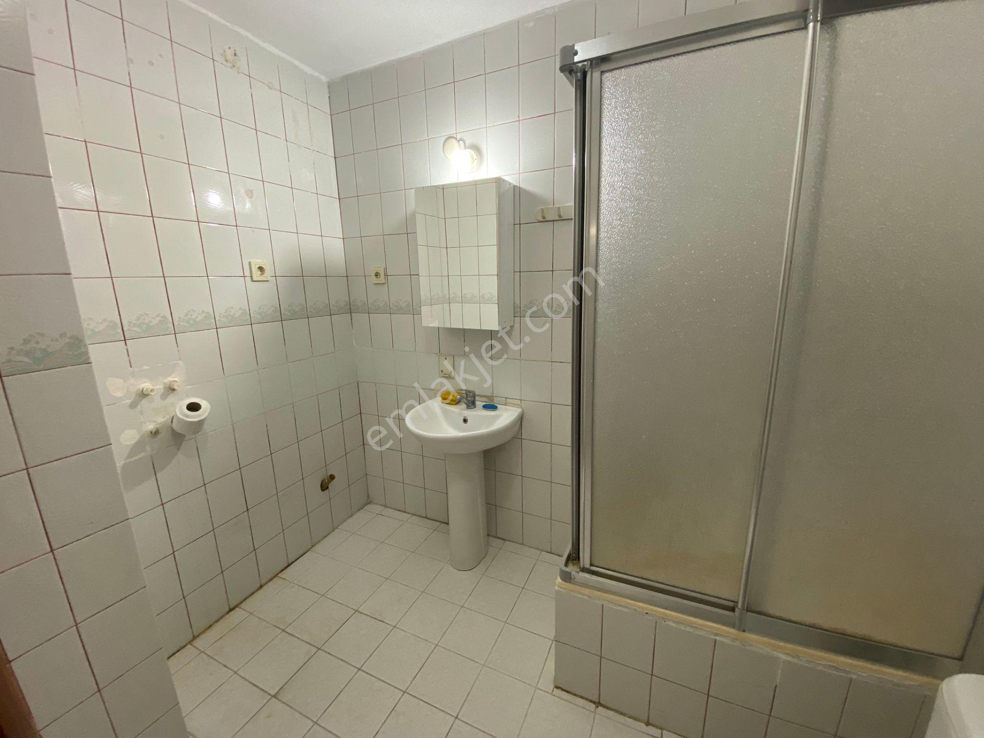 Gülbağ Merkezde Kiralık Teraslı 2+1 / 30.000 Tl - Görsel 15