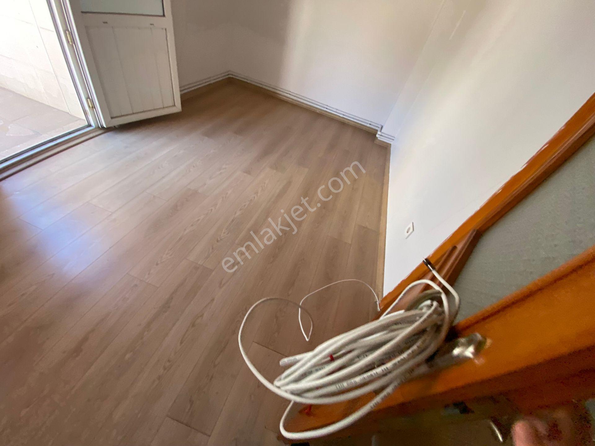 Gülbağ Merkezde Kiralık Teraslı 2+1 / 30.000 Tl - Görsel 13