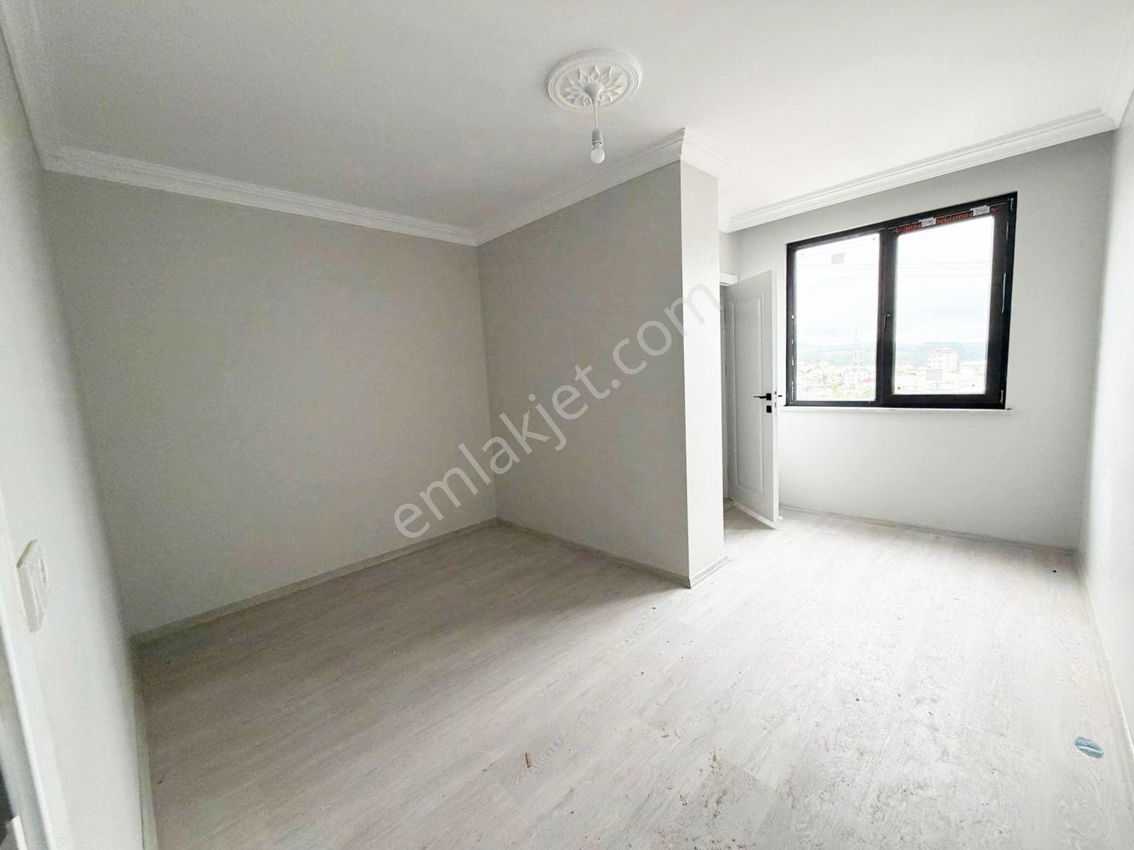 Mertcan'dan Ebeveyn Banyolu Ara Kat Balkonlu Sıfır 2+1 Daire - Görsel 13