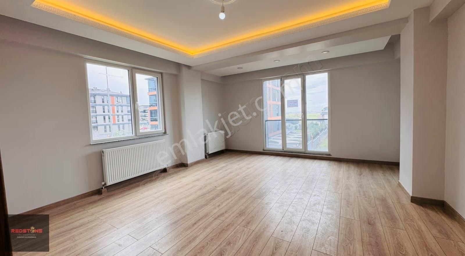 Redstone'dan Hürriyette Kat Seçenekli 3 Cepheli 2+1 Sıfır Daire - Görsel 6