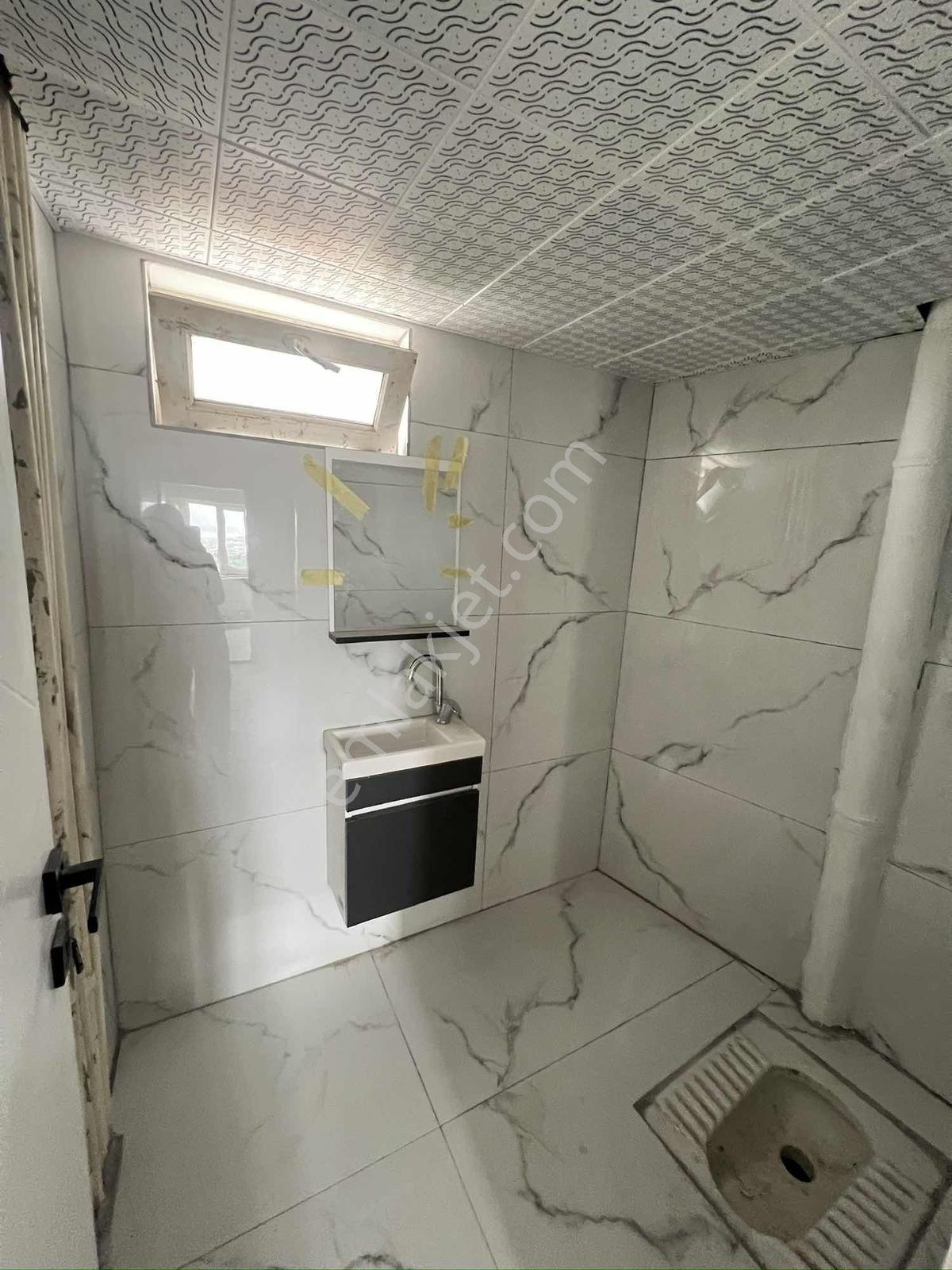 A L C Den 3+1 Asansörlü Ful Yapılı Metro Yakını Cadde Üzeri - Görsel 3