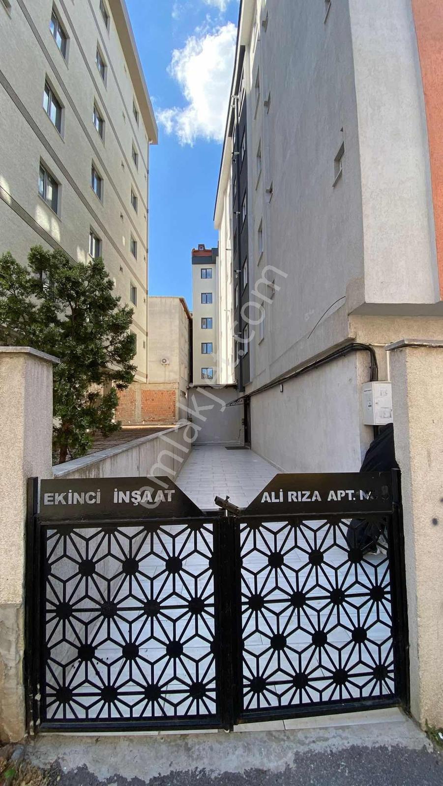 Çekmeköyde Satılık Ara Kat 3 Oda 1 Salon Merkezi Konumda - Görsel 16