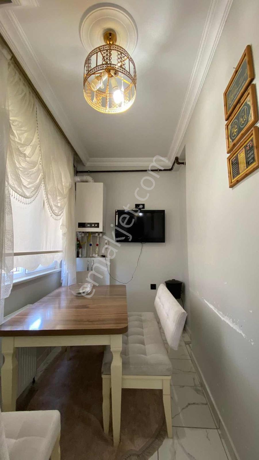 Çekmeköyde Satılık Ara Kat 3 Oda 1 Salon Merkezi Konumda - Görsel 7