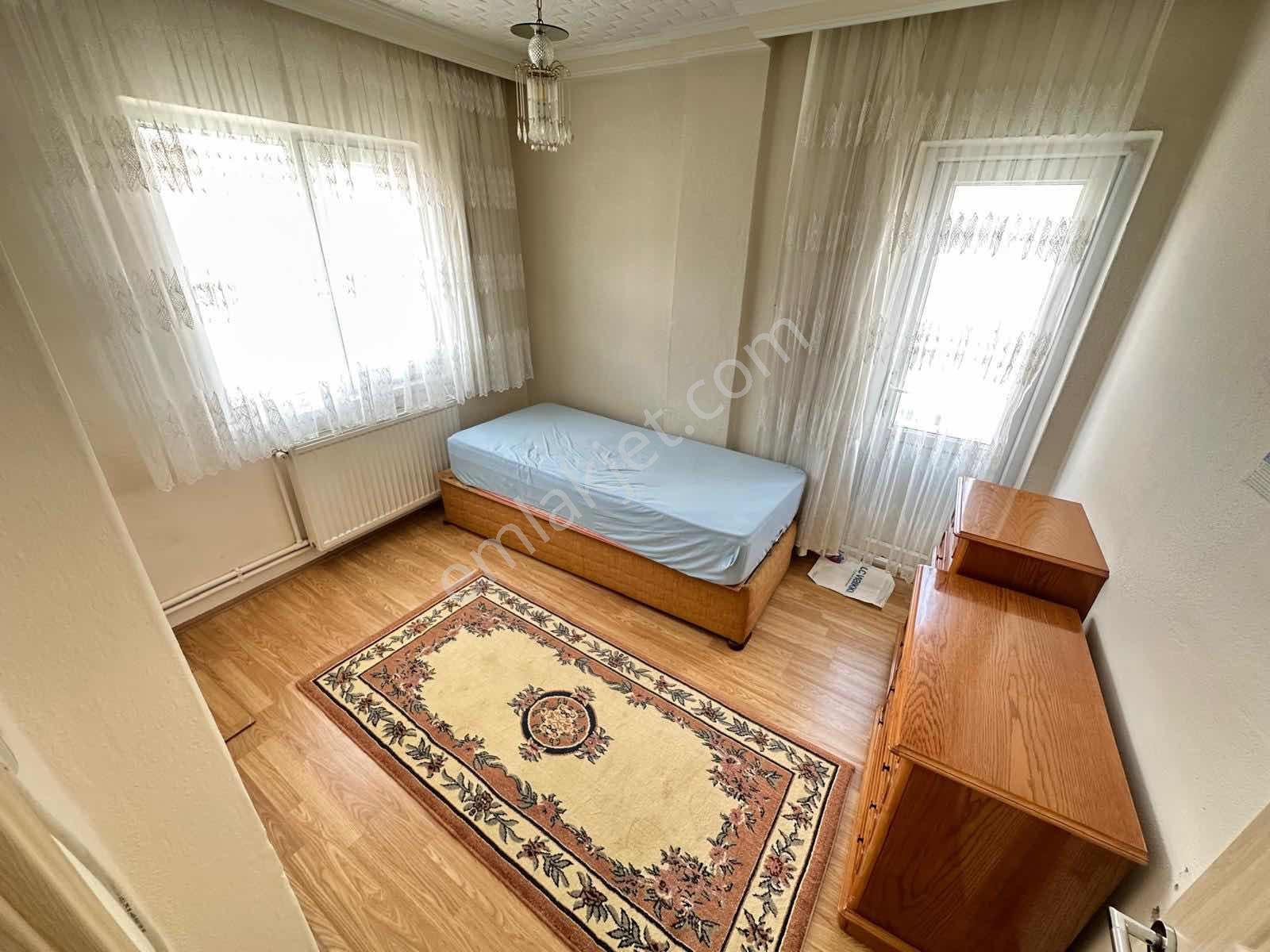 Ulukan'dan Plevne Mah'de Full Eşyalı Kaçmaz Kiralık Daire ! - Görsel 17