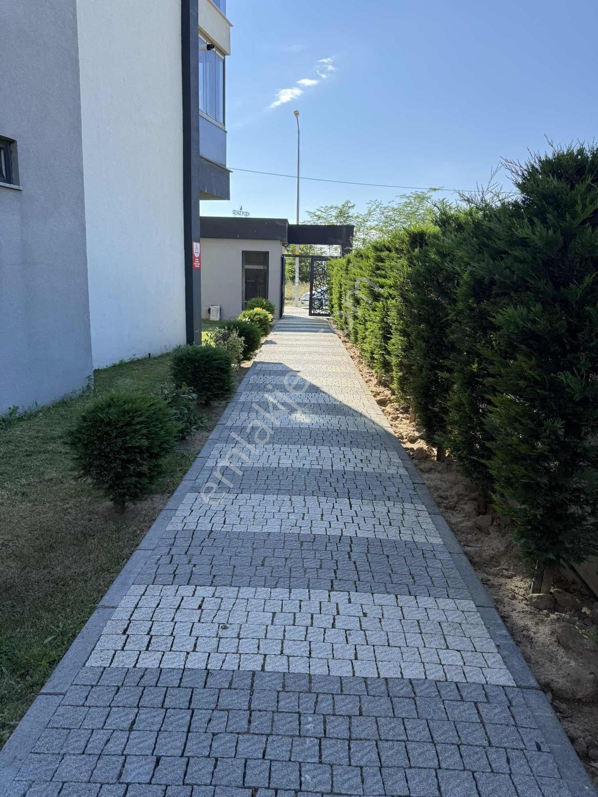 Onay Dan Çerkezköy Tepede Full Eşyalı 1+1 Daire 7/24 Güvenlik - Görsel 22