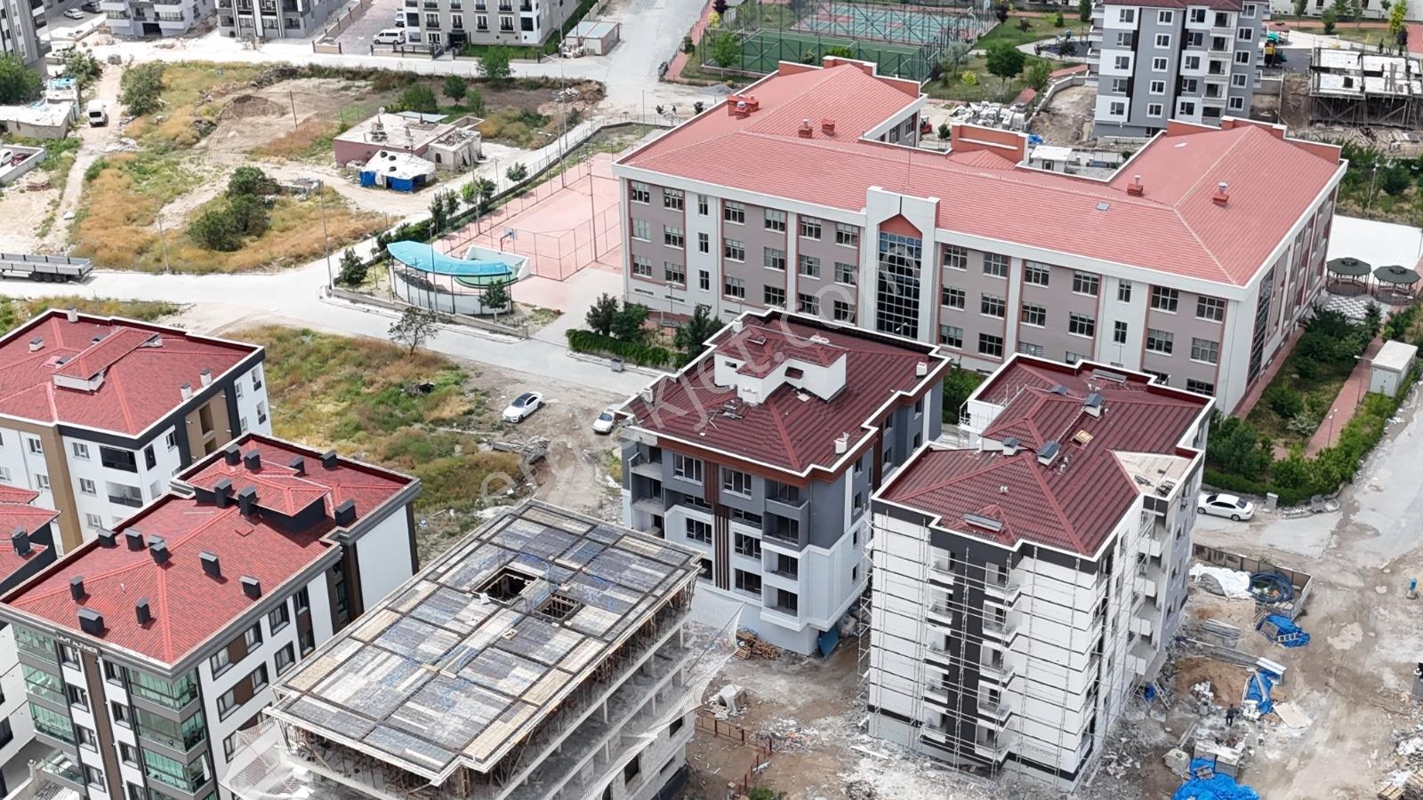 Cm Emlak Hastane Civarı İçi Full Yapılı Arakat Sıfır 2+1 Daire - Görsel 24