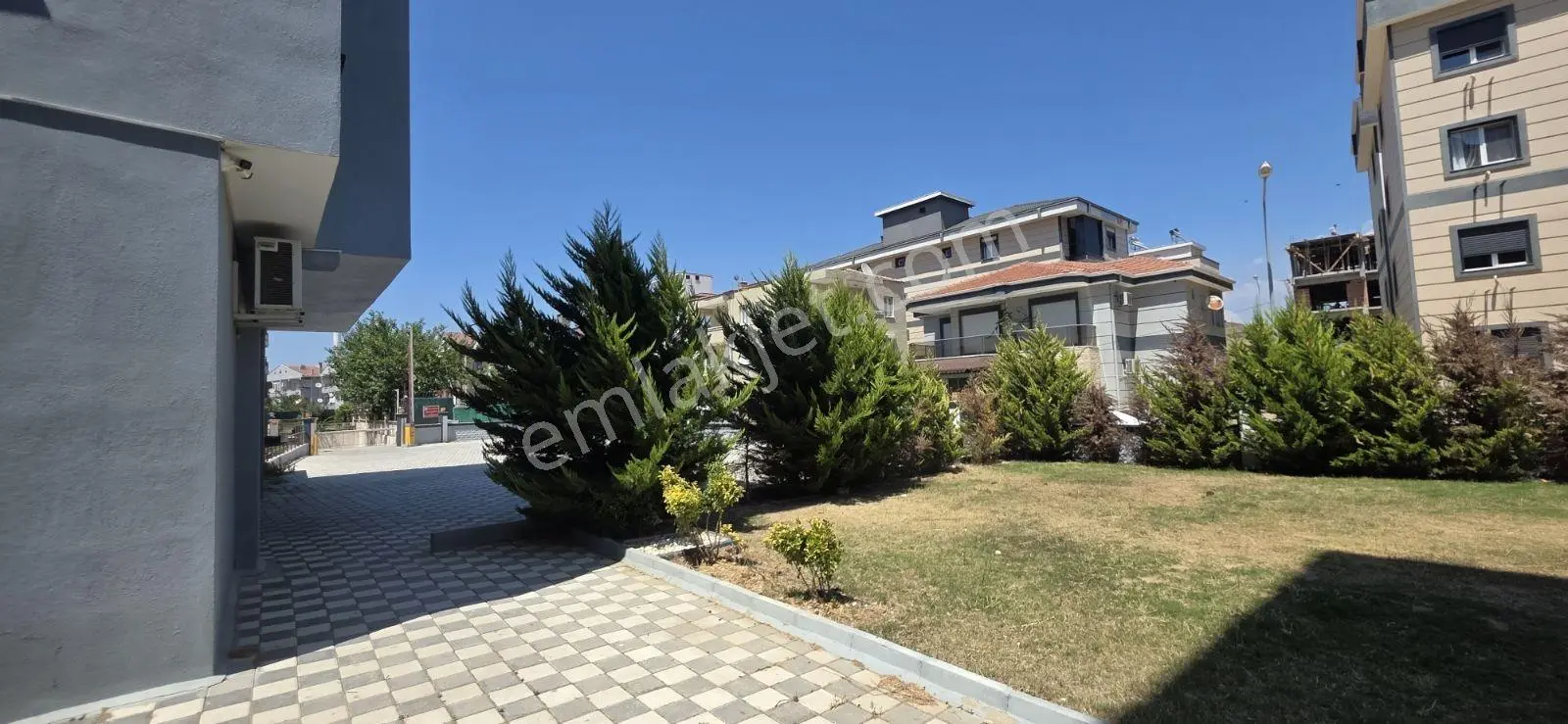 Merkezde, Kapalı Mutfak, E.banyolu Geniş 3+1 - Görsel 2