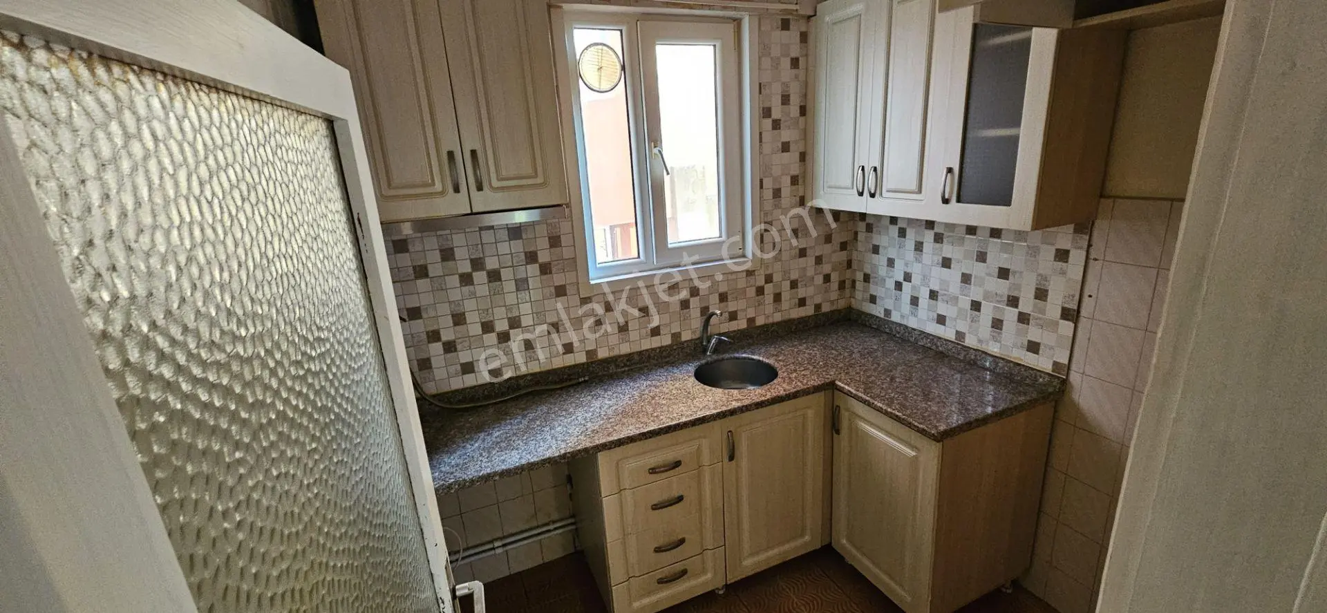 Ataşehir, Aşık Veysel Mahallesi / 1. Kat Kiralık Daire - Görsel 3