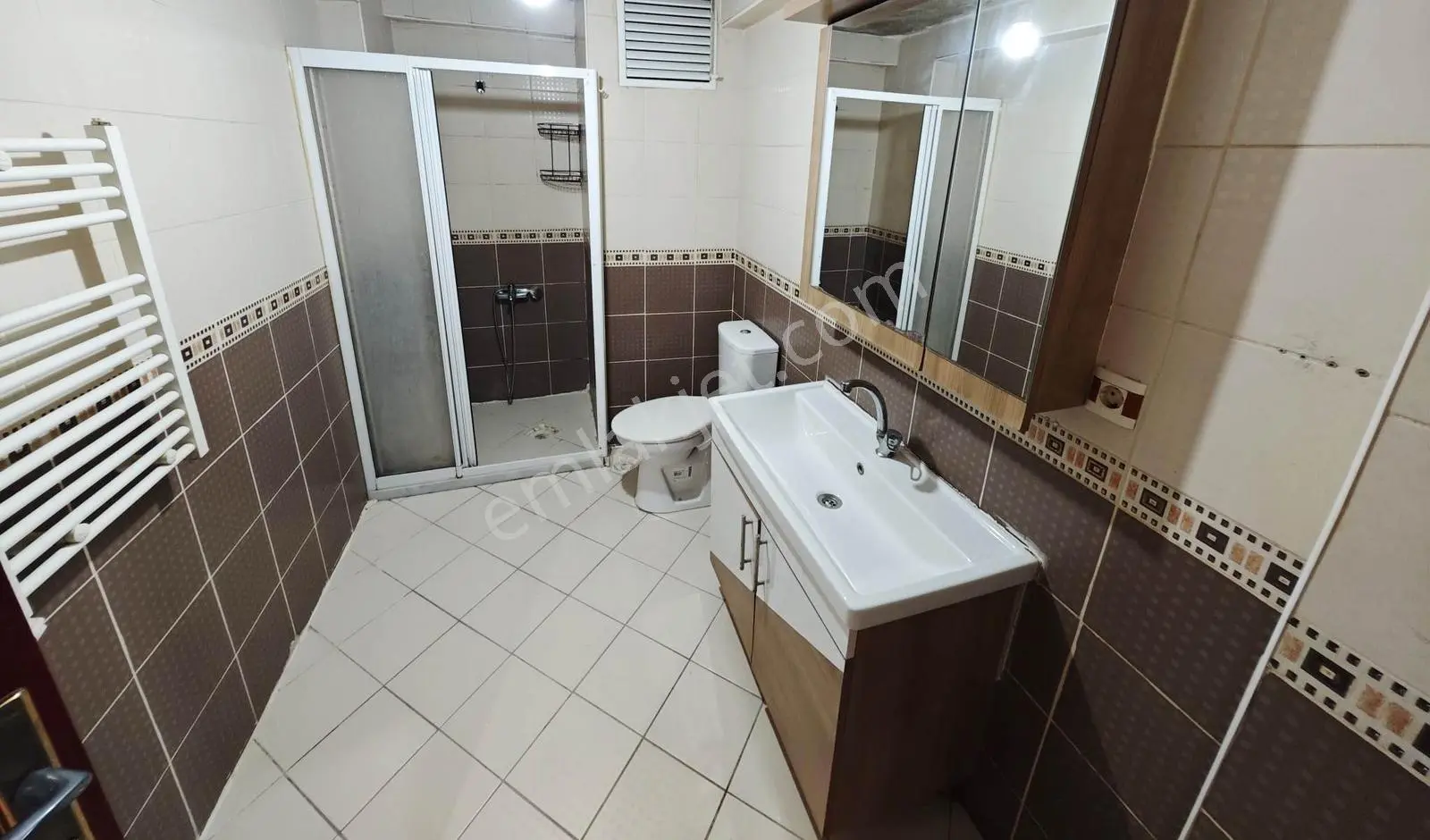 Cadde Üzeri- Belediye-adliye Ek Binası-trene Yakın 3+1 Boş Daire - Görsel 5