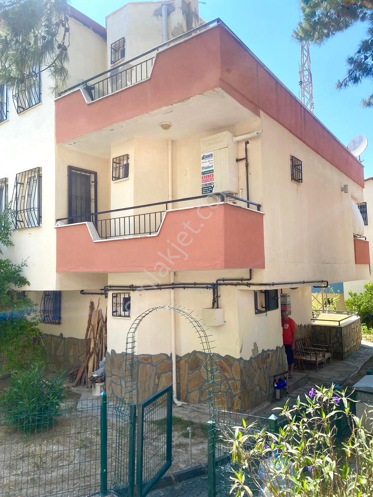 Kuşadası Merkezde 5+1 Bahçeli Villa - Görsel 19
