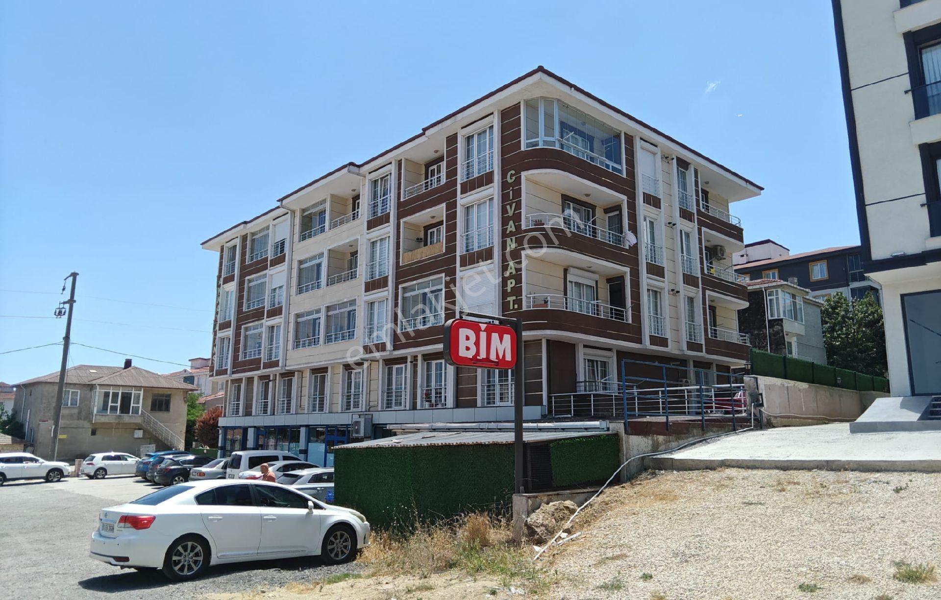 Silivri Gümüşyaka'da 3+1 Balkonlu 1.katta 8 Yıllık İskânlı Binada Açık Otoparklı Ferah Satılık Daire - Görsel 21