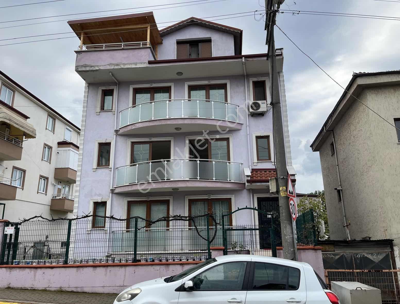 Derince Dumlupınar Mahallesinde 3+1 Kiralık Arakat Daire