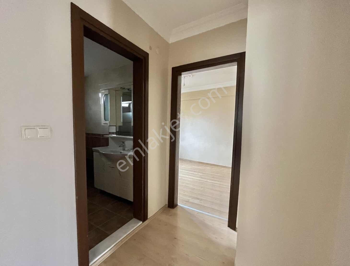 Derince Dumlupınar Mahallesinde 3+1 Kiralık Arakat Daire - Görsel 2