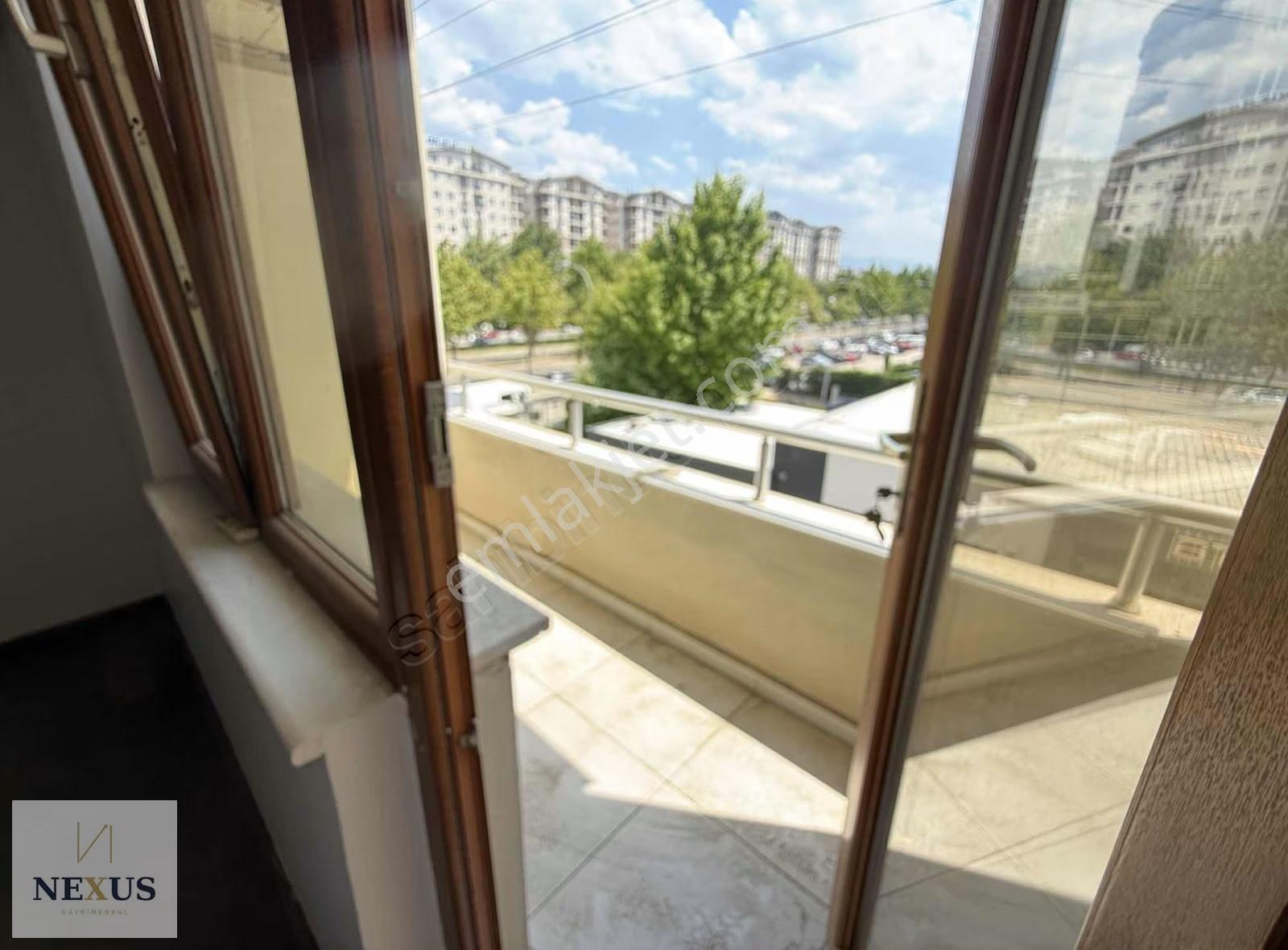 Atabulvarında Shell Yanı 80m2 Kiralık 2+1 Ofis İşyeri - Görsel 8