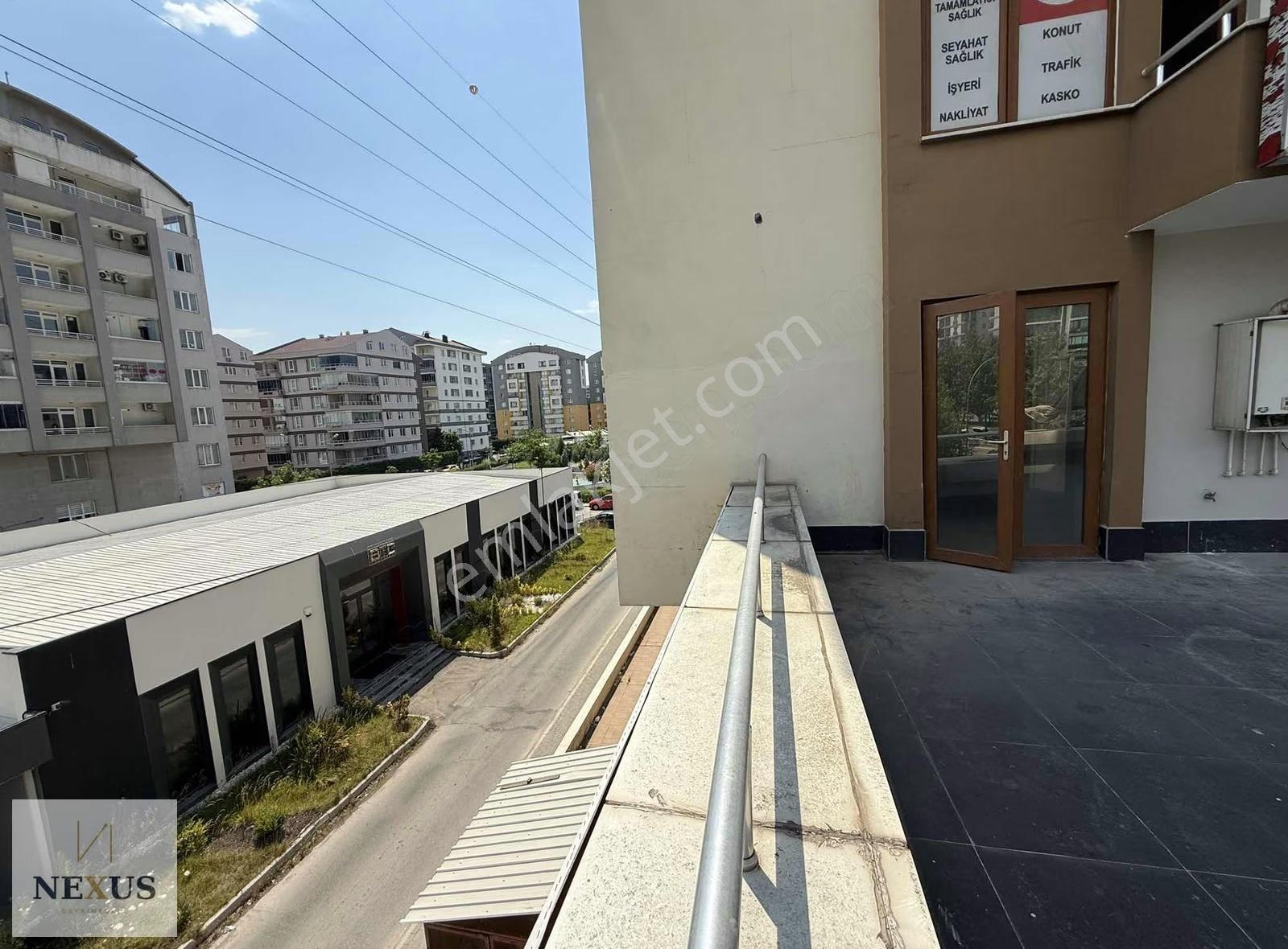 Atabulvarında Shell Yanı 80m2 Kiralık 2+1 Ofis İşyeri - Görsel 14