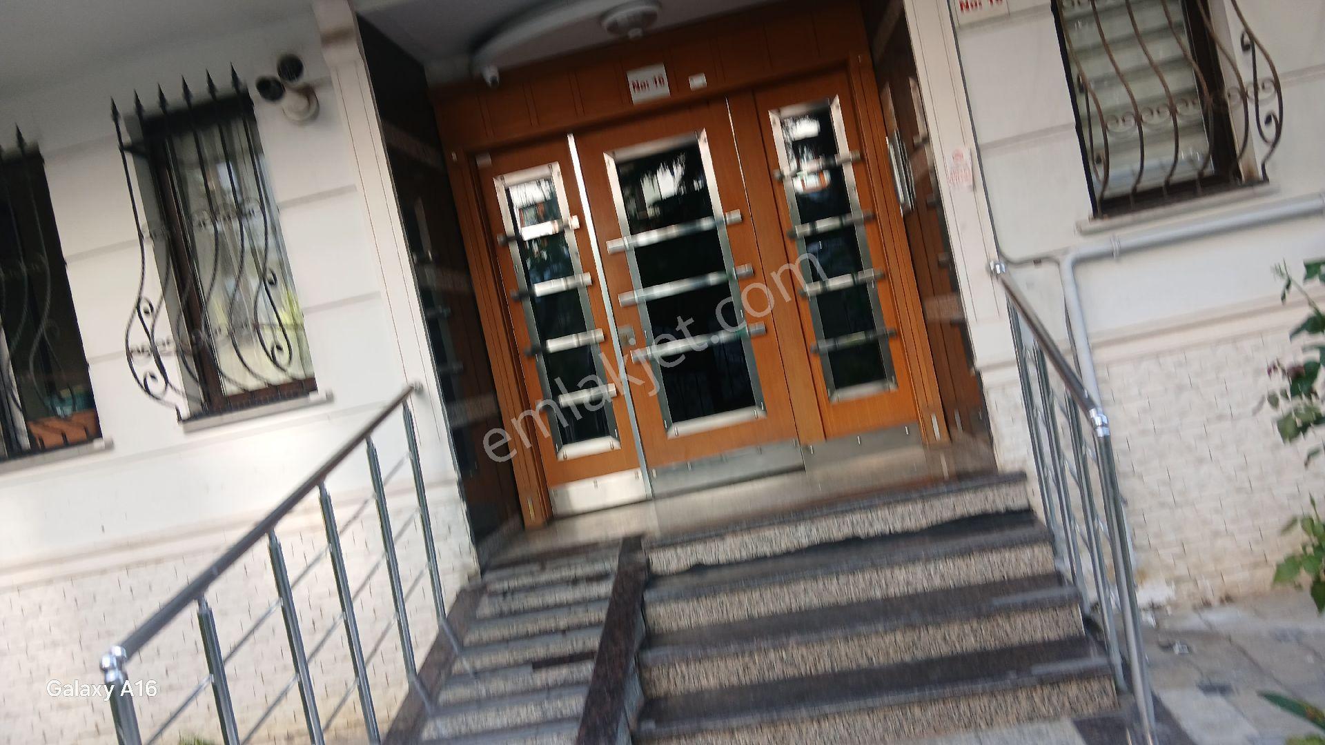 Bahçelievler Devlet Hastahane Yakını Konak Sokak Otoparklı - Görsel 28