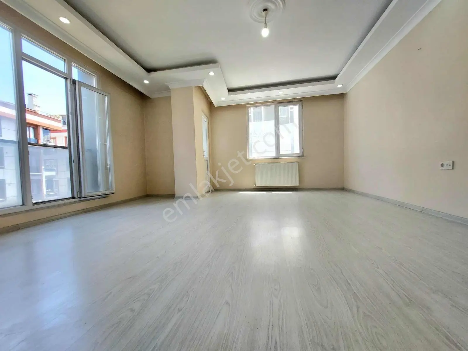 Arzu Emlak'ta Yunusemre Mah. 100 M2 Park Manzaralı Satılık Daire - Görsel 4