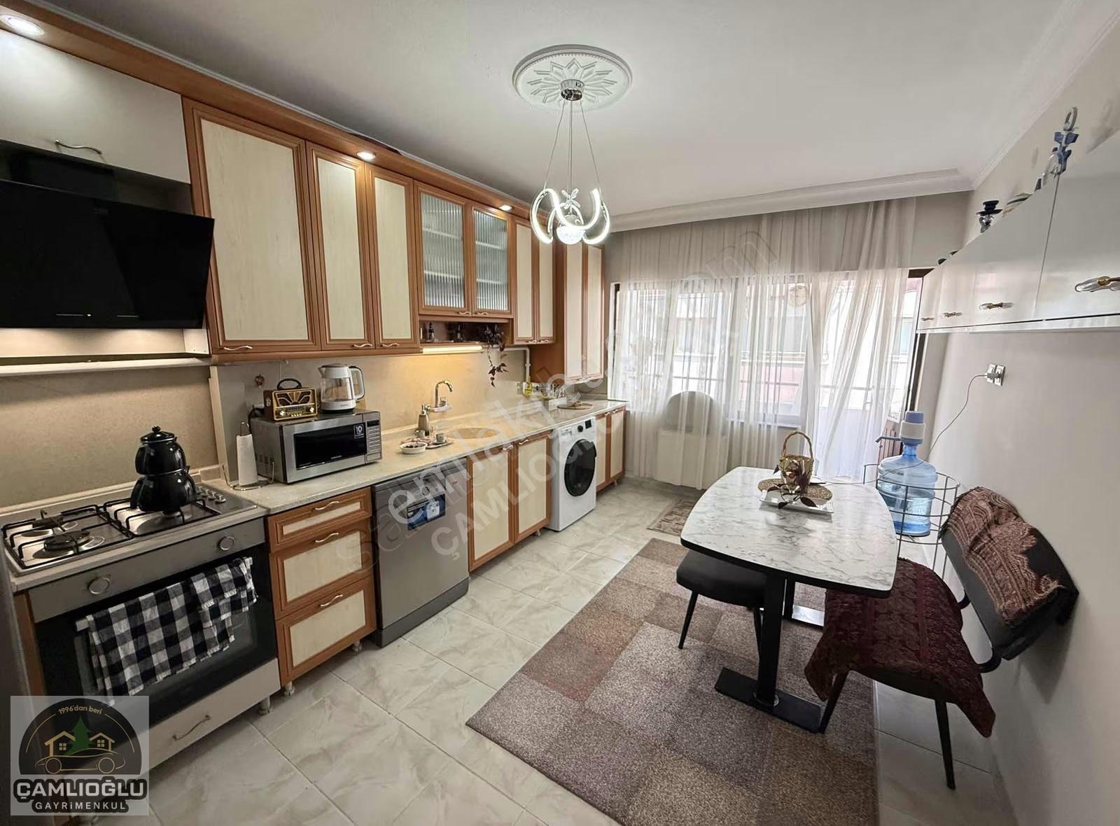 İzzet Baysal Mah Cadde Üzeri Ara Kat 140 M2 3+1 - Görsel 4