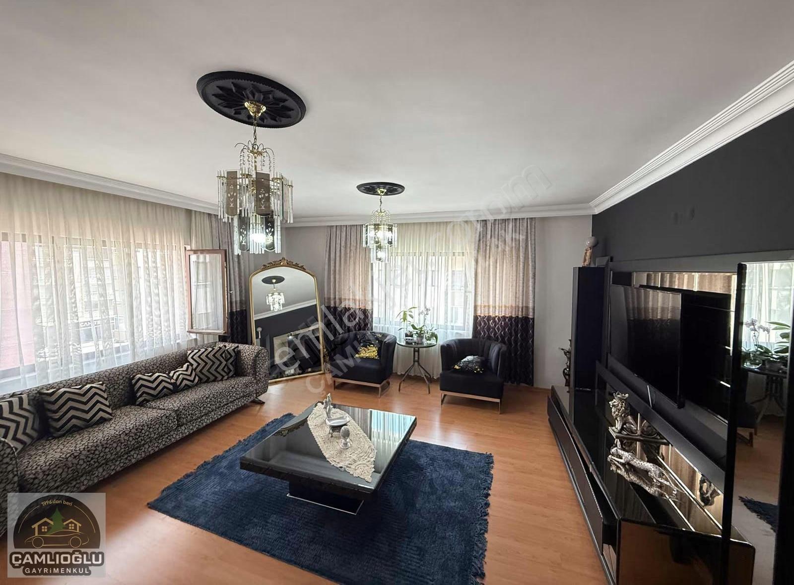İzzet Baysal Mah Cadde Üzeri Ara Kat 140 M2 3+1 - Görsel 21