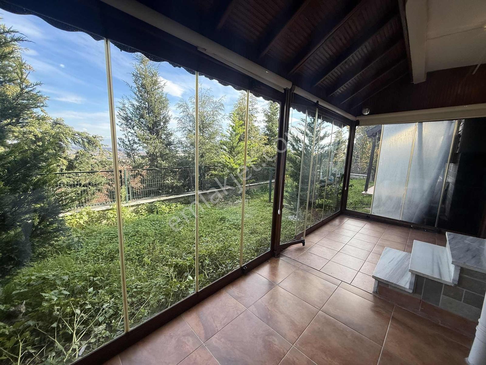 Remax Desıgn Krediye Uygun Serdivan İstiklal'de Satılık Villa - Görsel 2