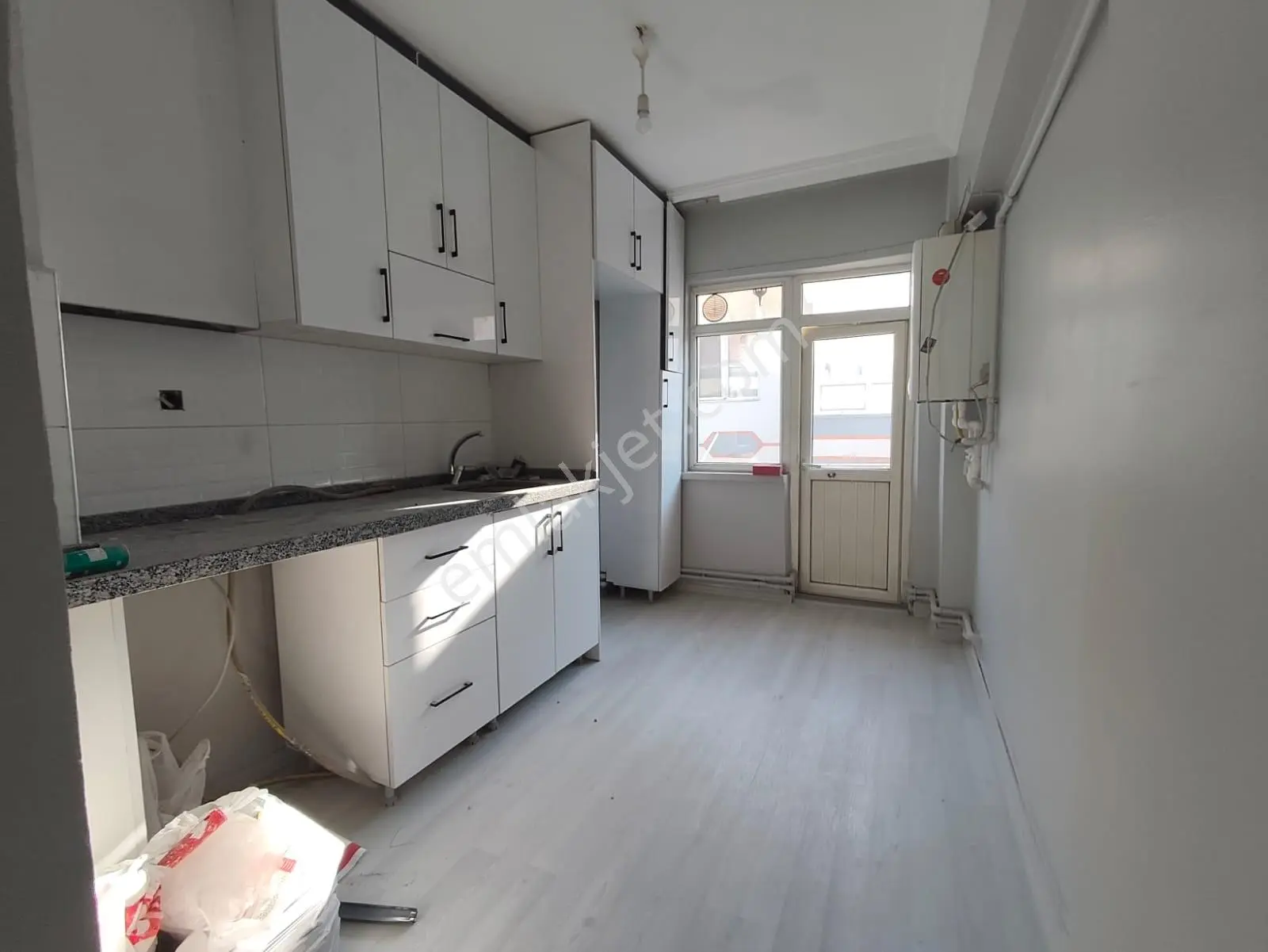 Yılmaz Gayrimenkul Selçuklu Mh 3+1 Katta Lüx Yapı 125m2 3.799.000 Tl