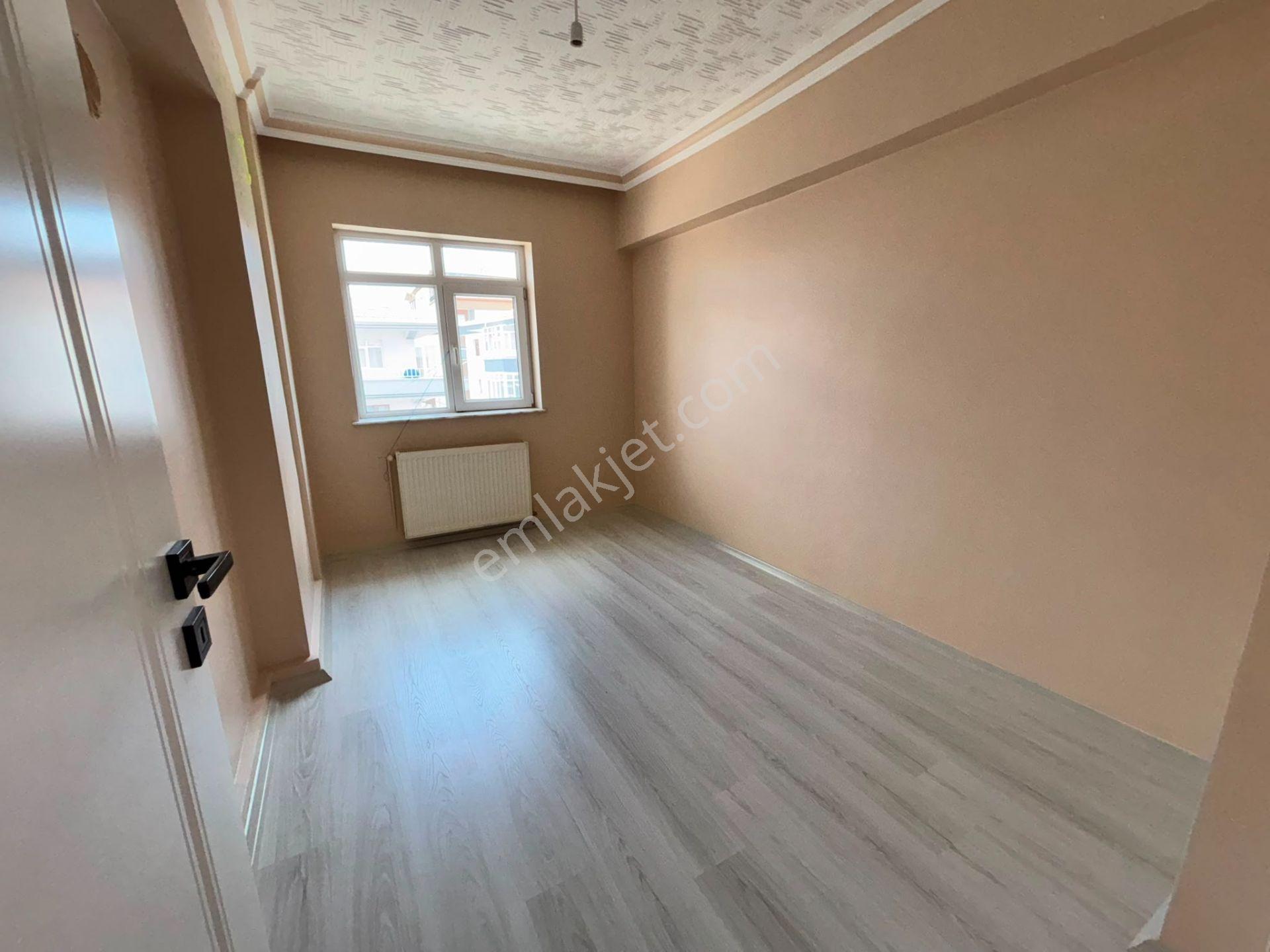 Yılmaz Gayrimenkulden Pınarbaşı Mah. Lüks Yapılı 3+1 Son Katta Kupon Kiralık Daire - Görsel 21
