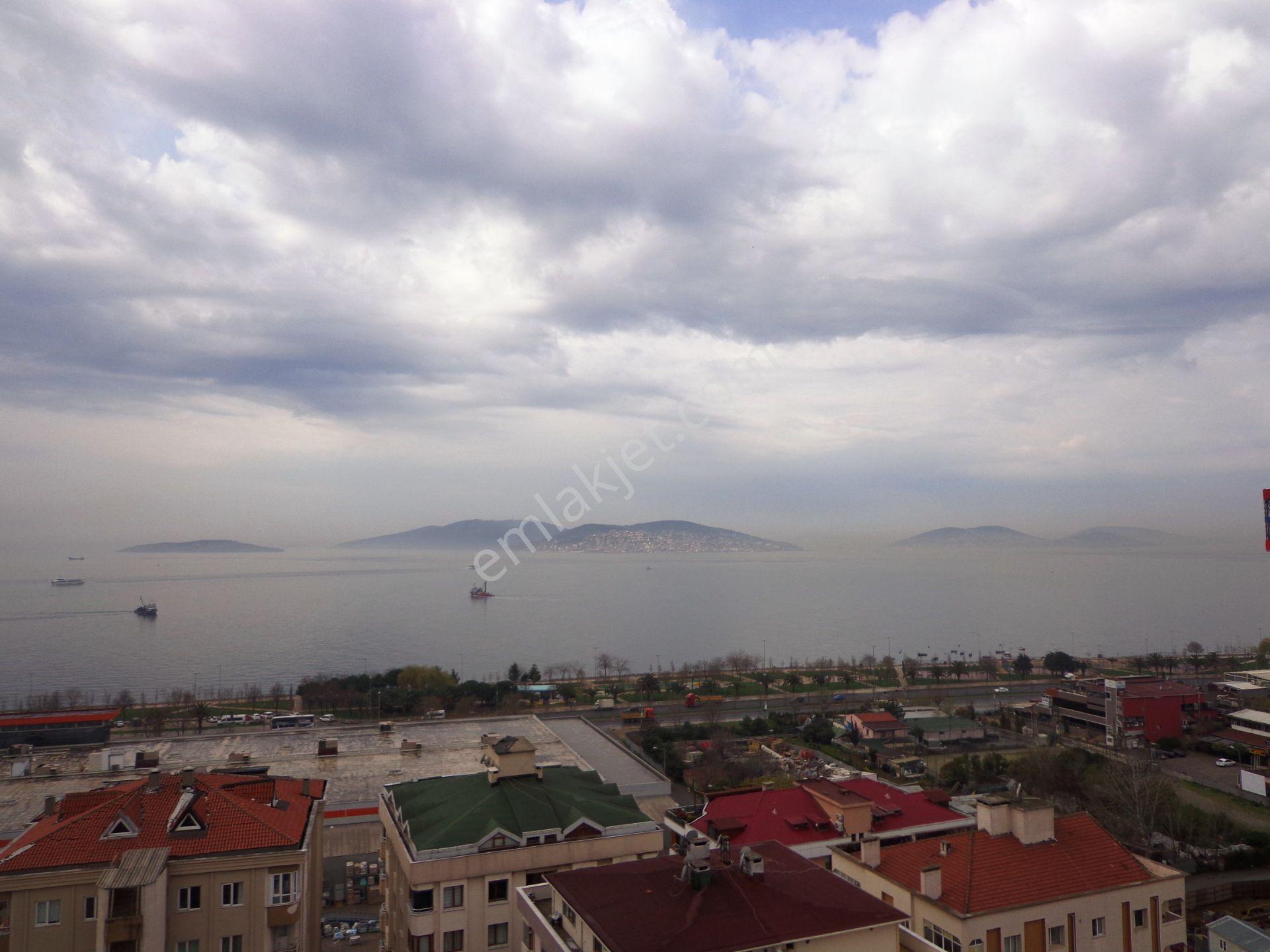 Mesa 223'de Deniz Manzaralı 2 Balkonlu 14.kat 135m2 Kiralık 2+1