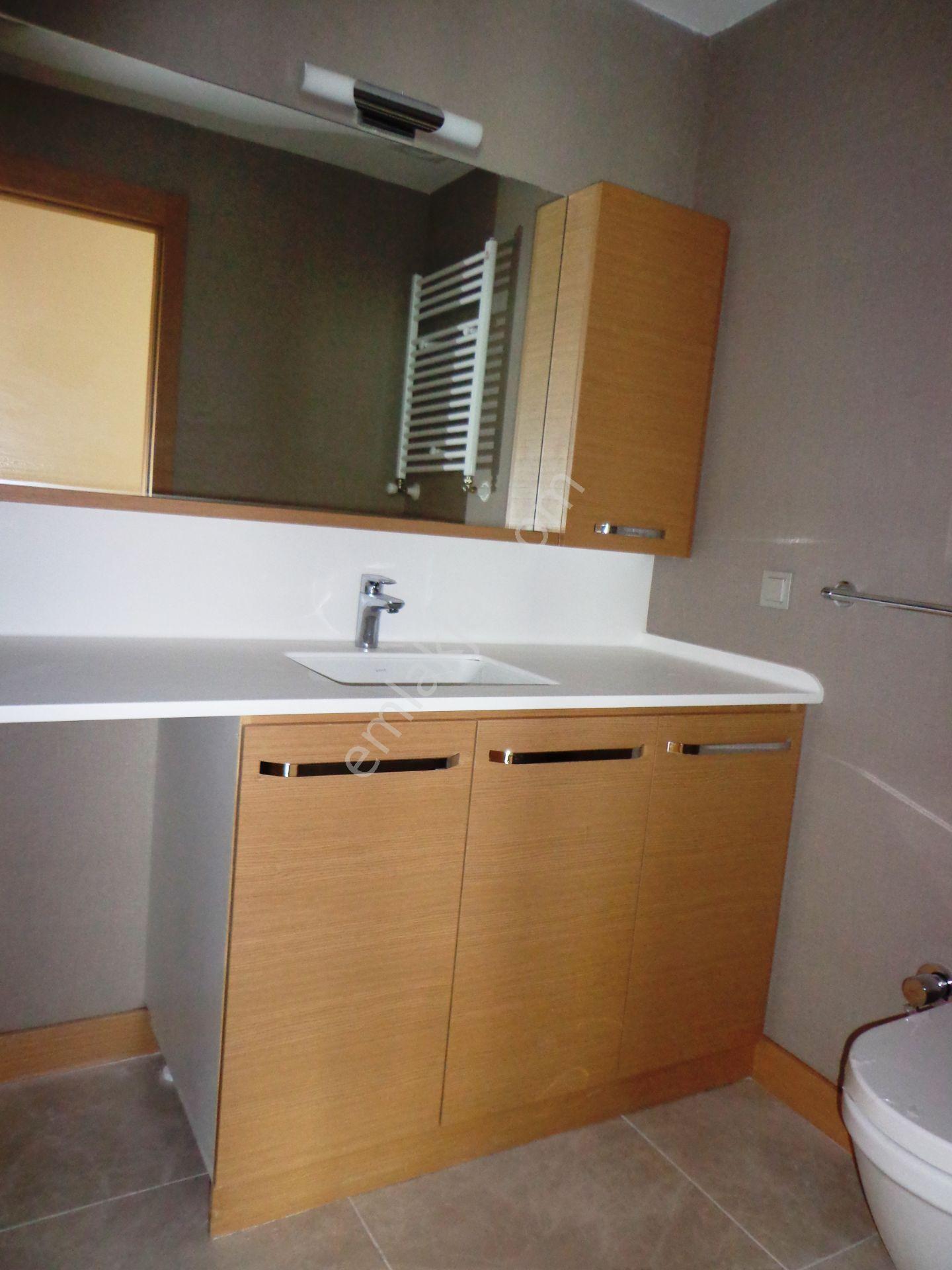 Kartal Mesa Sahil 223 Yüksek Kat Ankastreli 135m2 Kiralık 2+1 - Görsel 15