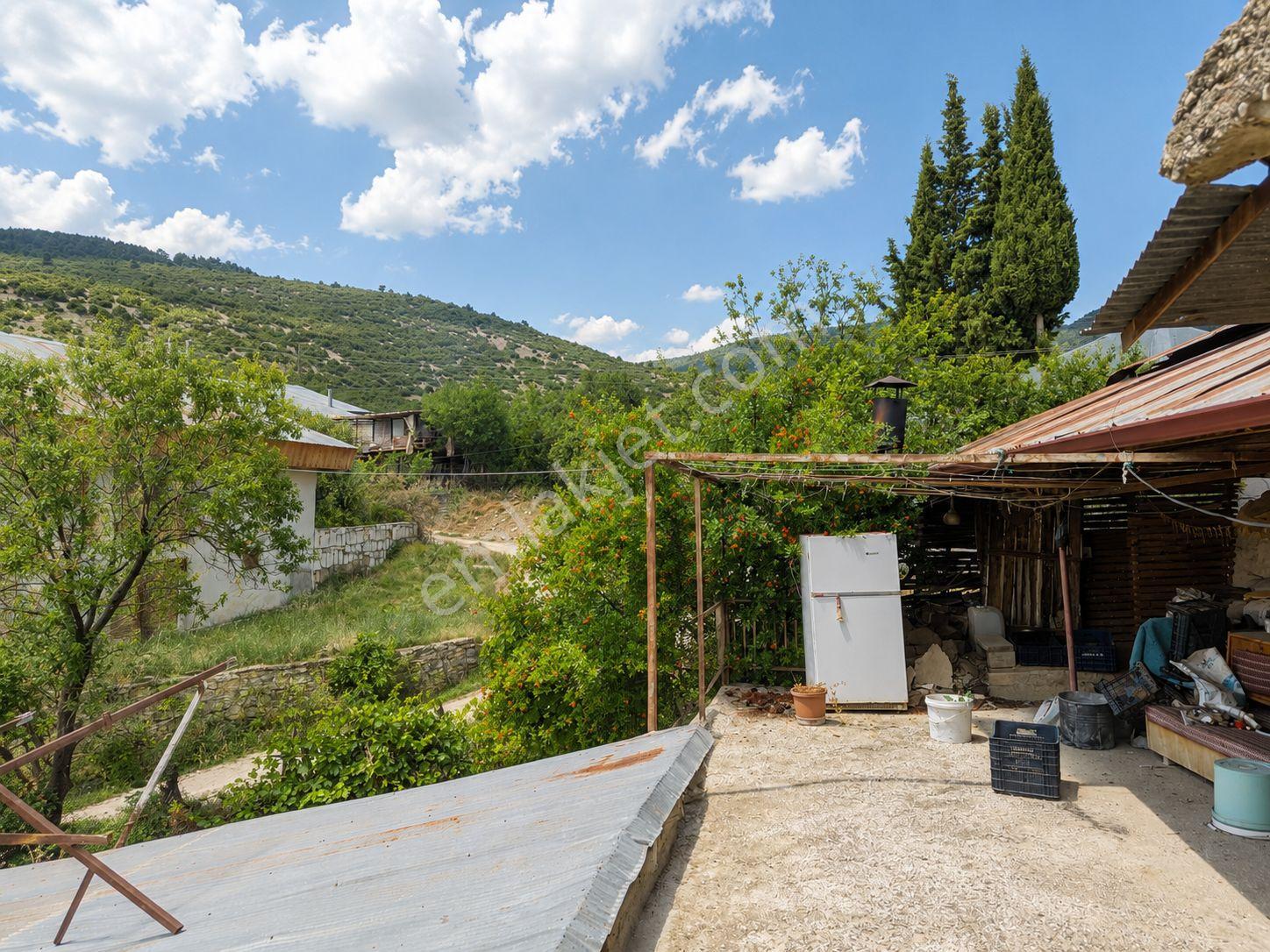 Korkuteli Çomaklı Mah. 476 M2 Arsa İçinde Restore Edilebilir Muhteşem Müstakil Kerpiç Ev Ve Avlusu - Görsel 7