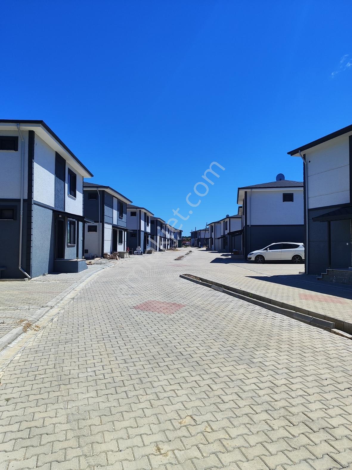 Kumcağız'da Oturuma Hazır | Bahçeli | Havuzlu 4+1 Satılık Villa