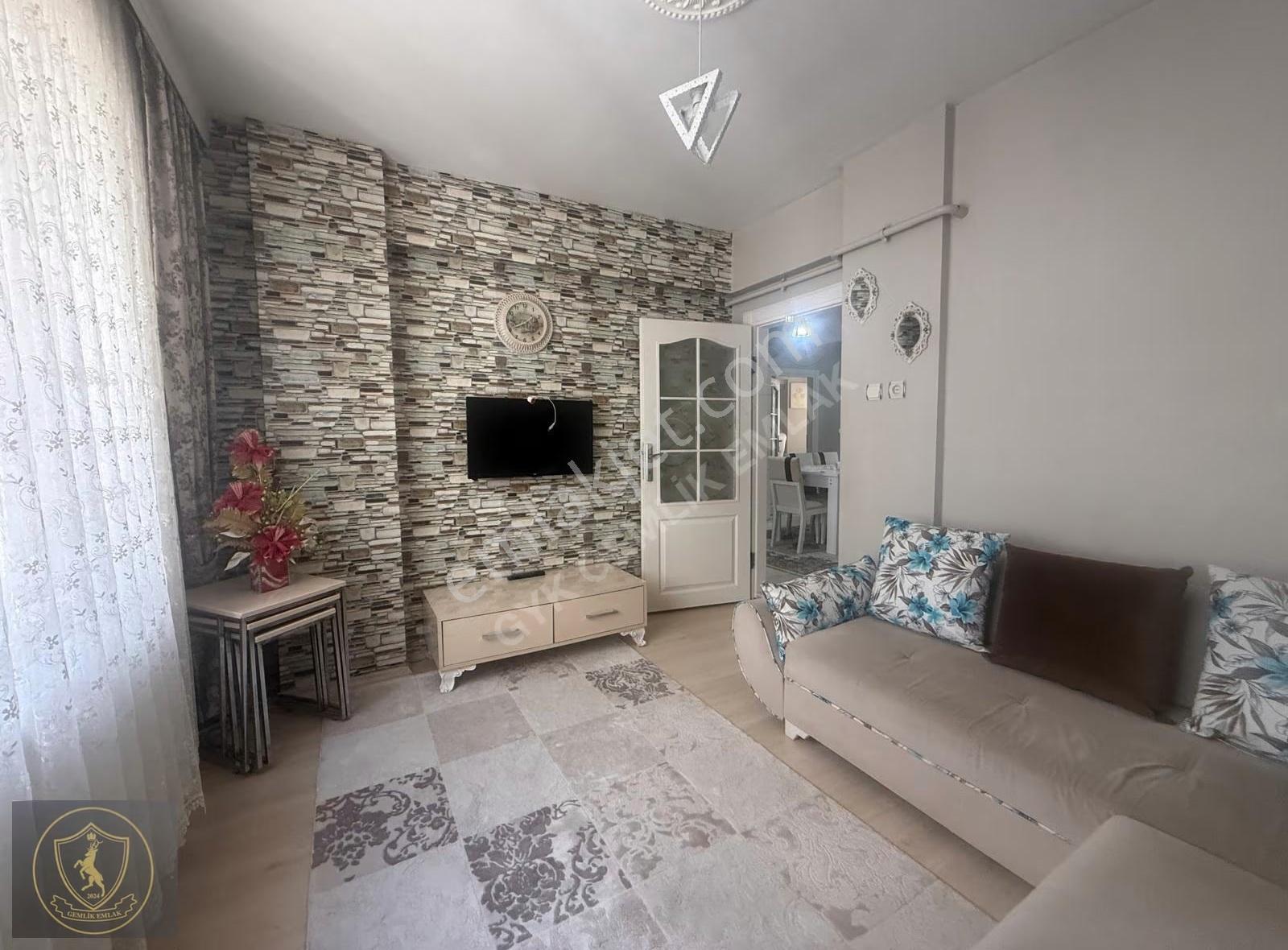 Gemlik Merkezde Eşyalı 3+1 Daire - Sahile Yakın - Görsel 19