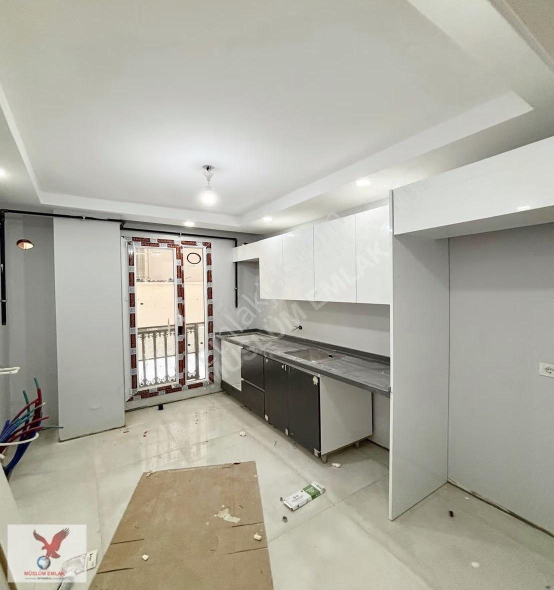 Müslüm Emlaktan Cihangirde 2+1 Otoparklı Sıfır Kullanışlı Daire - Görsel 2