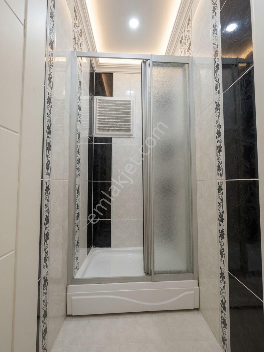 Gaziosmanpaşa Ve Medıcal Park Hastanesine Yakın Asansörlü, Balkonlu, Ebeveyn Banyolu 3+1 (120 M² - Görsel 15