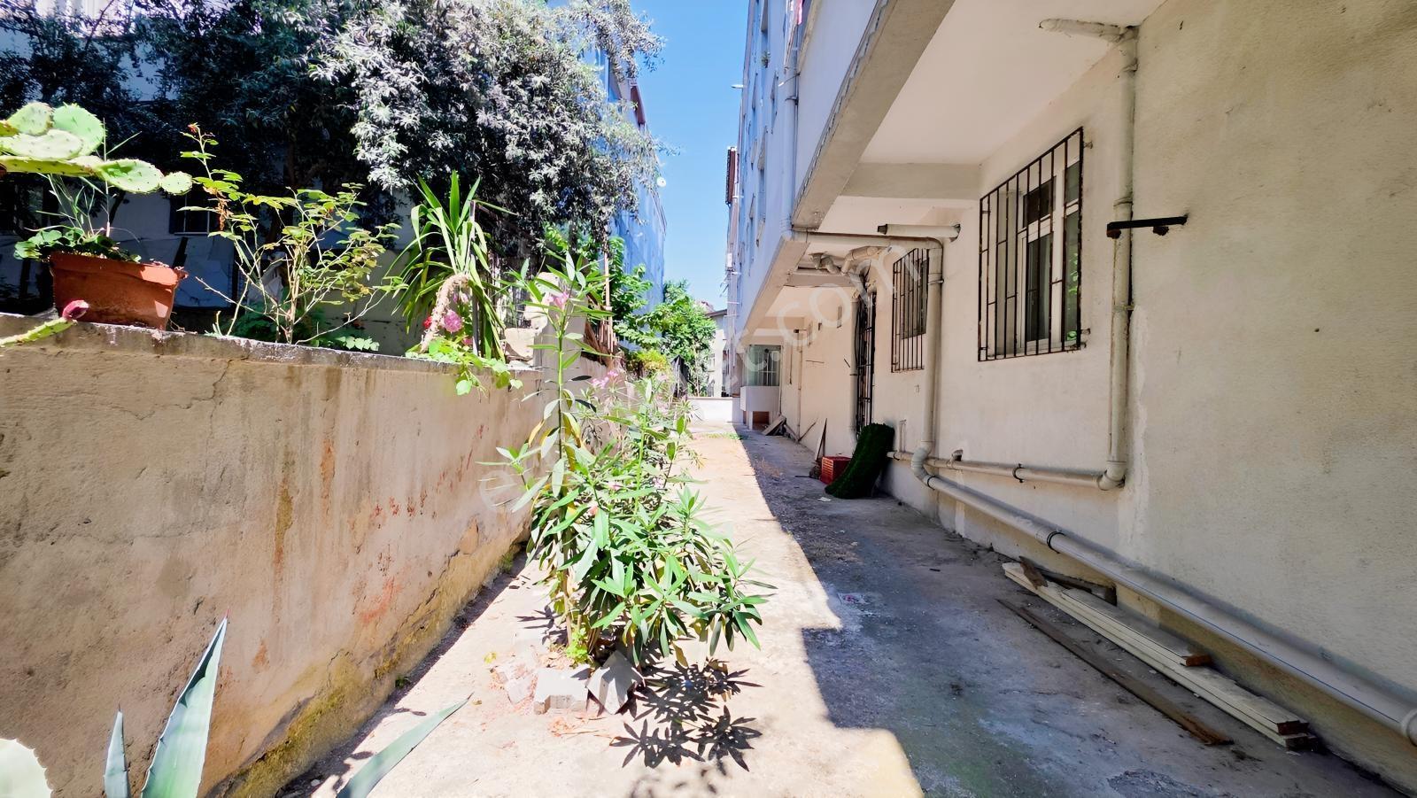 Karlıtepe Sokakta Full Tadilatlı,2+1 Eşyalı Yüksek Giriş - Görsel 3