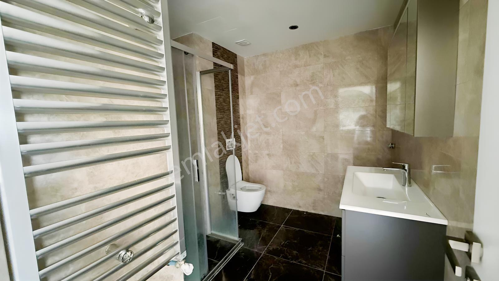 Remax Hedef'ten Vira İstanbul Rezidans'ta Kiralık 1+1 Daire - Görsel 2
